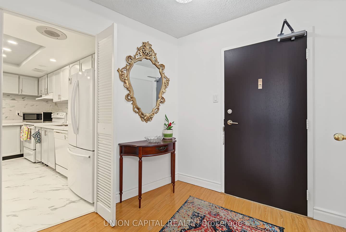 3303 Don Mills Road 1402, Toronto, ON M2J 4T6