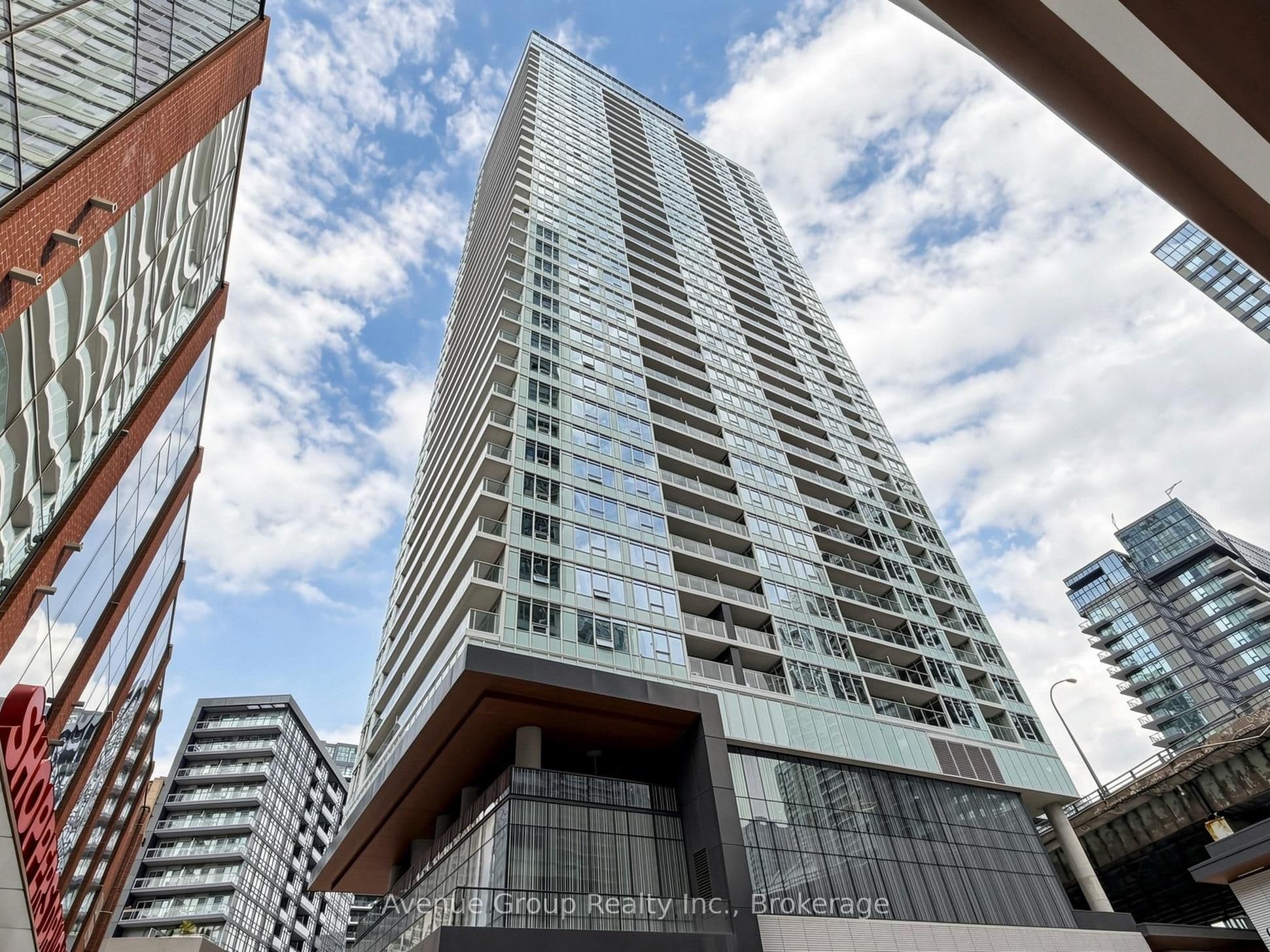 19 Bathurst Street 1105, Toronto, ON M5V 0N2