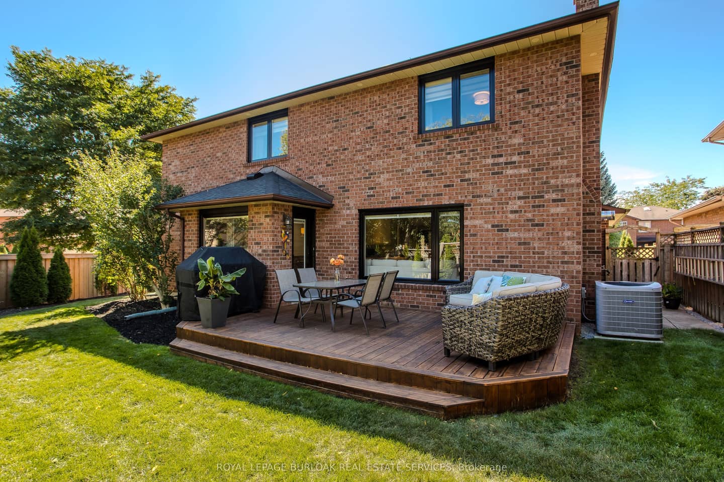 541 Hambling Court, Burlington, ON L7N 3S4