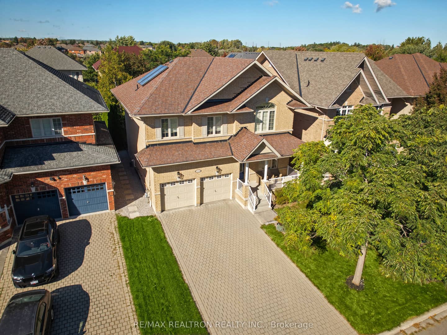 1158 Quaker Trail, Newmarket, ON L3X 3E2
