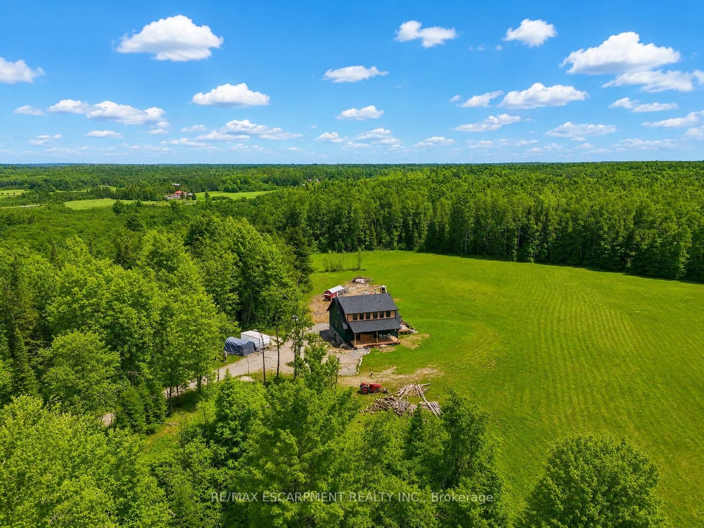 1161 Barkway Road, Gravenhurst, ON P1P 1R3