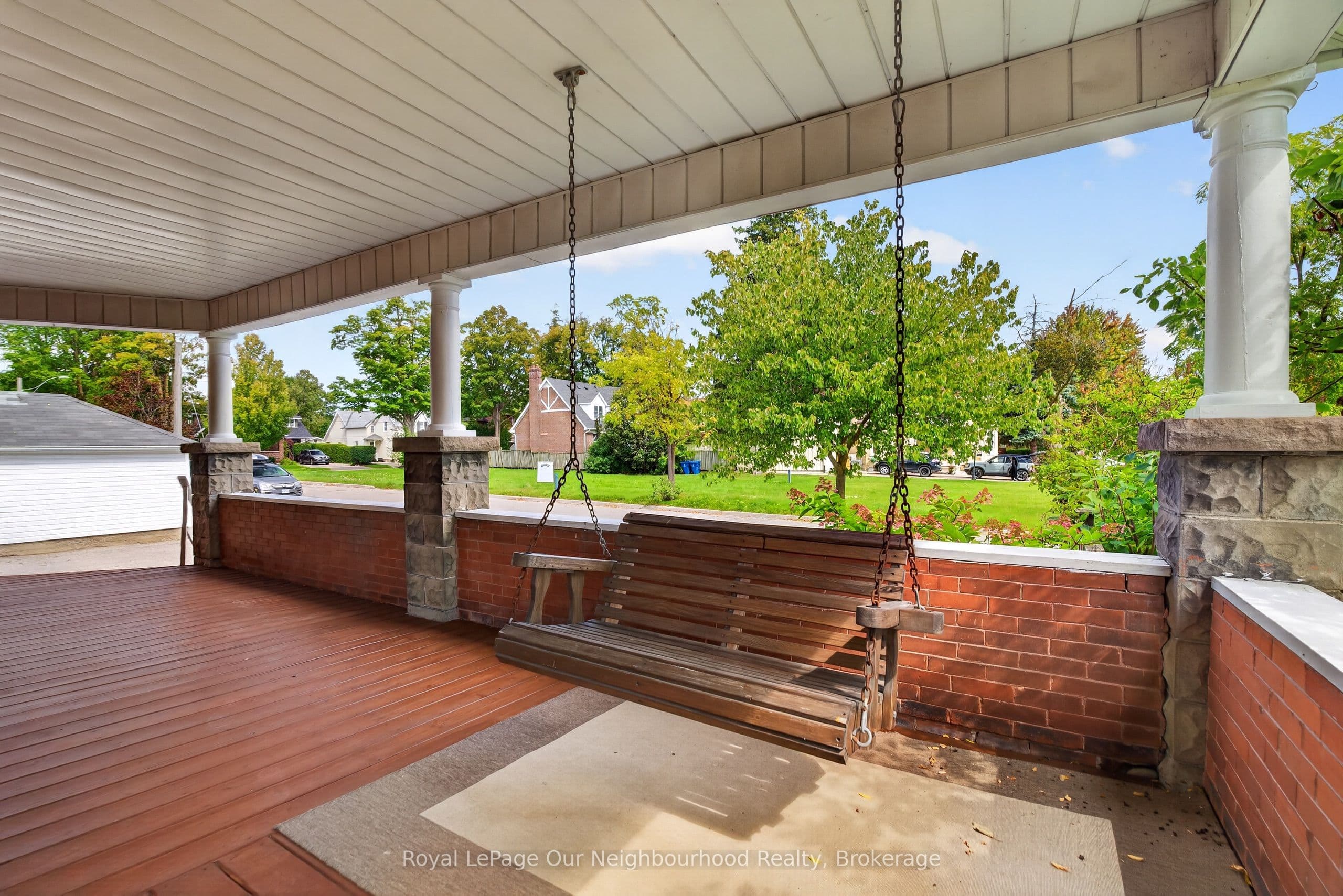 6038 Main Street, Whitchurch-Stouffville, ON L4A 1B8