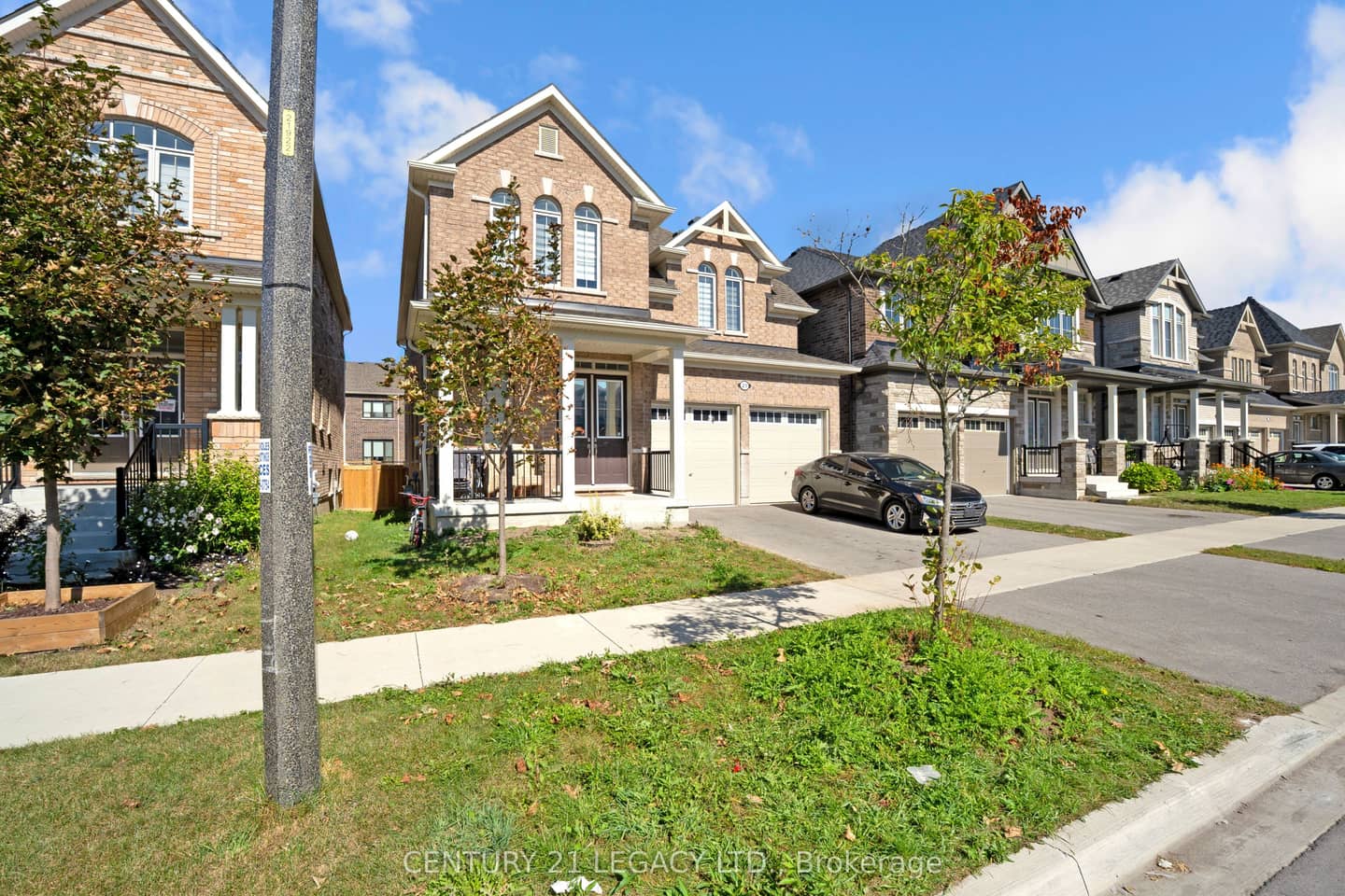 21 Olerud Drive, Whitby, ON L1P 0J1