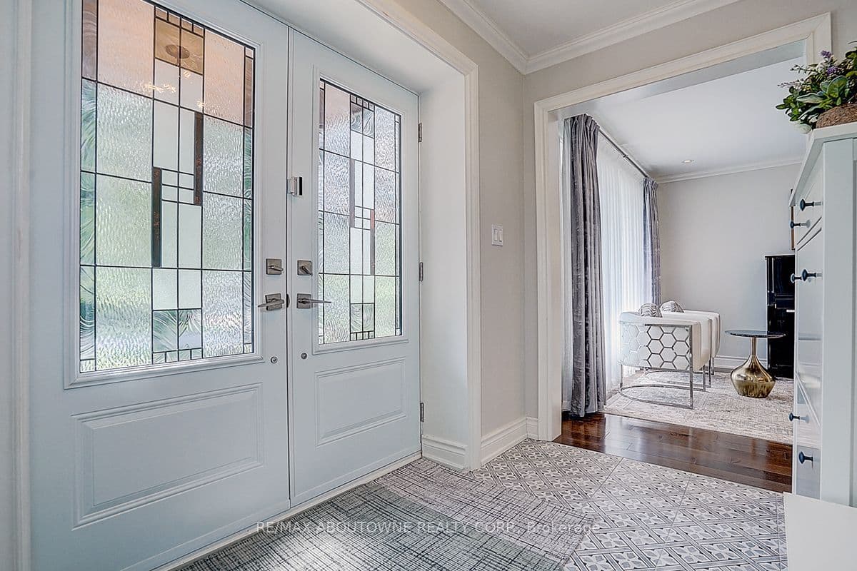 99 Brahms Avenue, Toronto, ON M2H 1H5