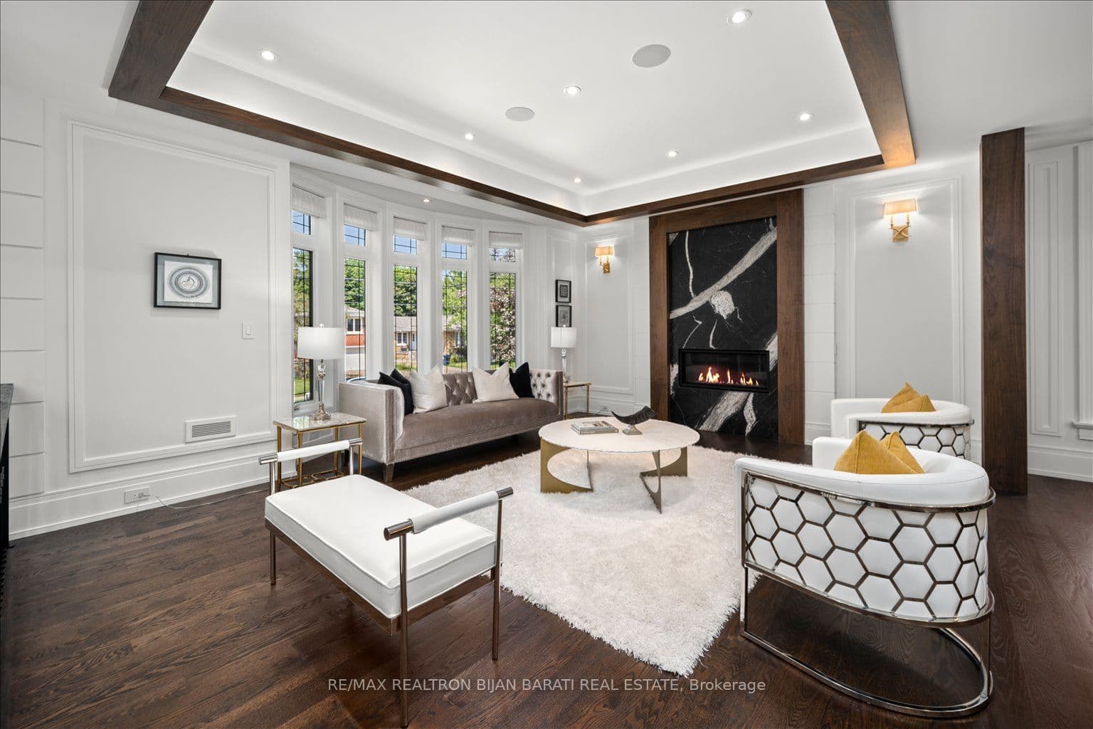 185 Maxome Avenue, Toronto, ON M2M 3L1