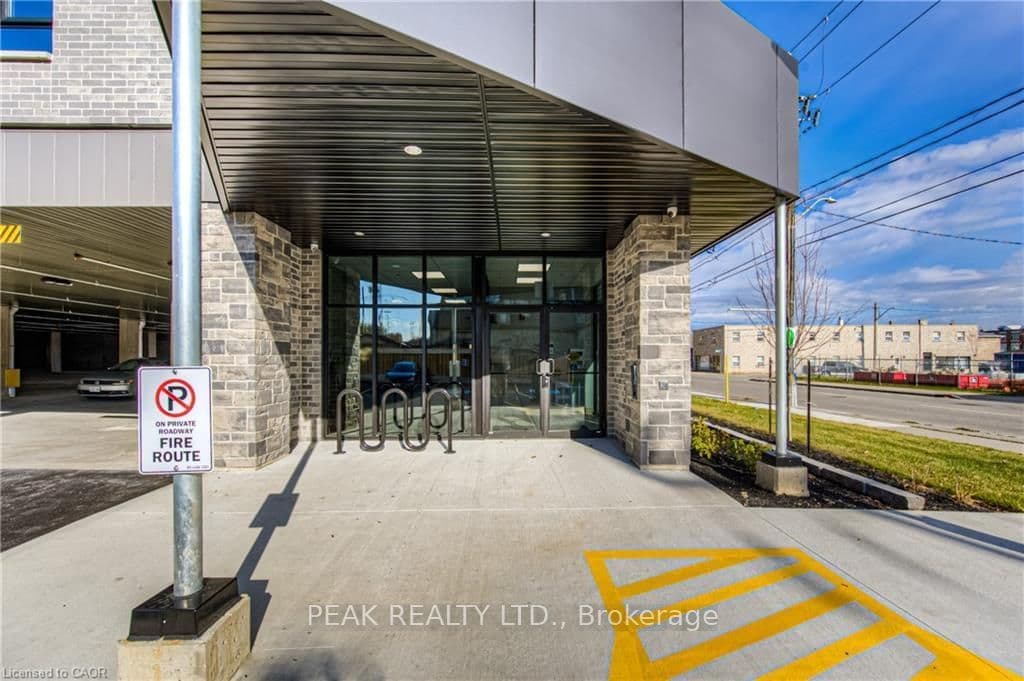 30 George Street S, Cambridge, ON N1S 2M8