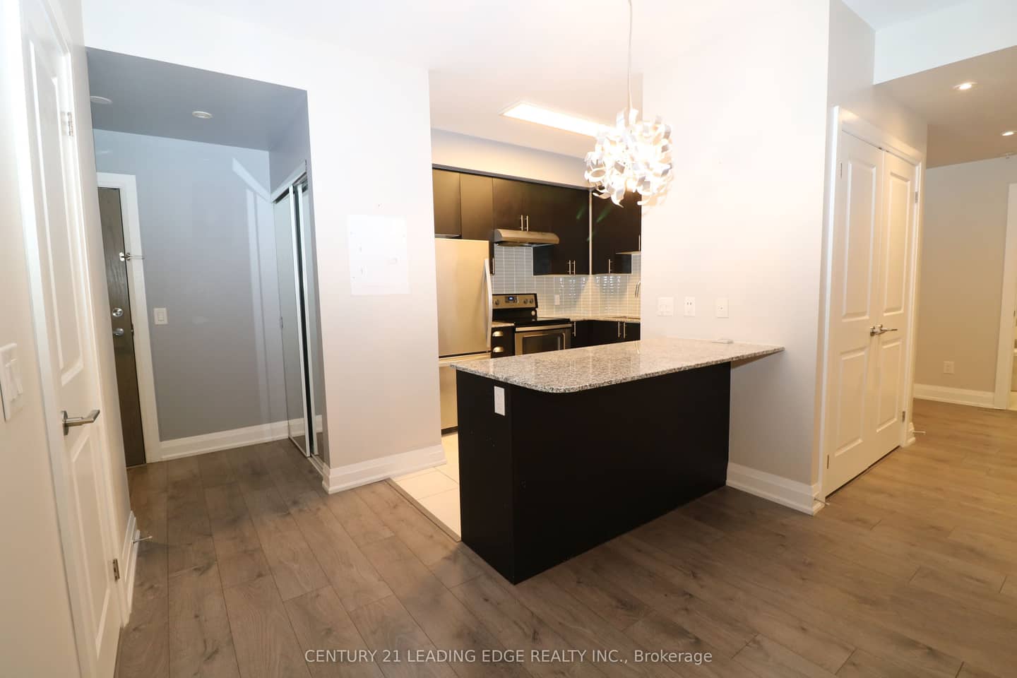 481 Rupert Avenue 123, Whitchurch-Stouffville, ON L4A 1Y7