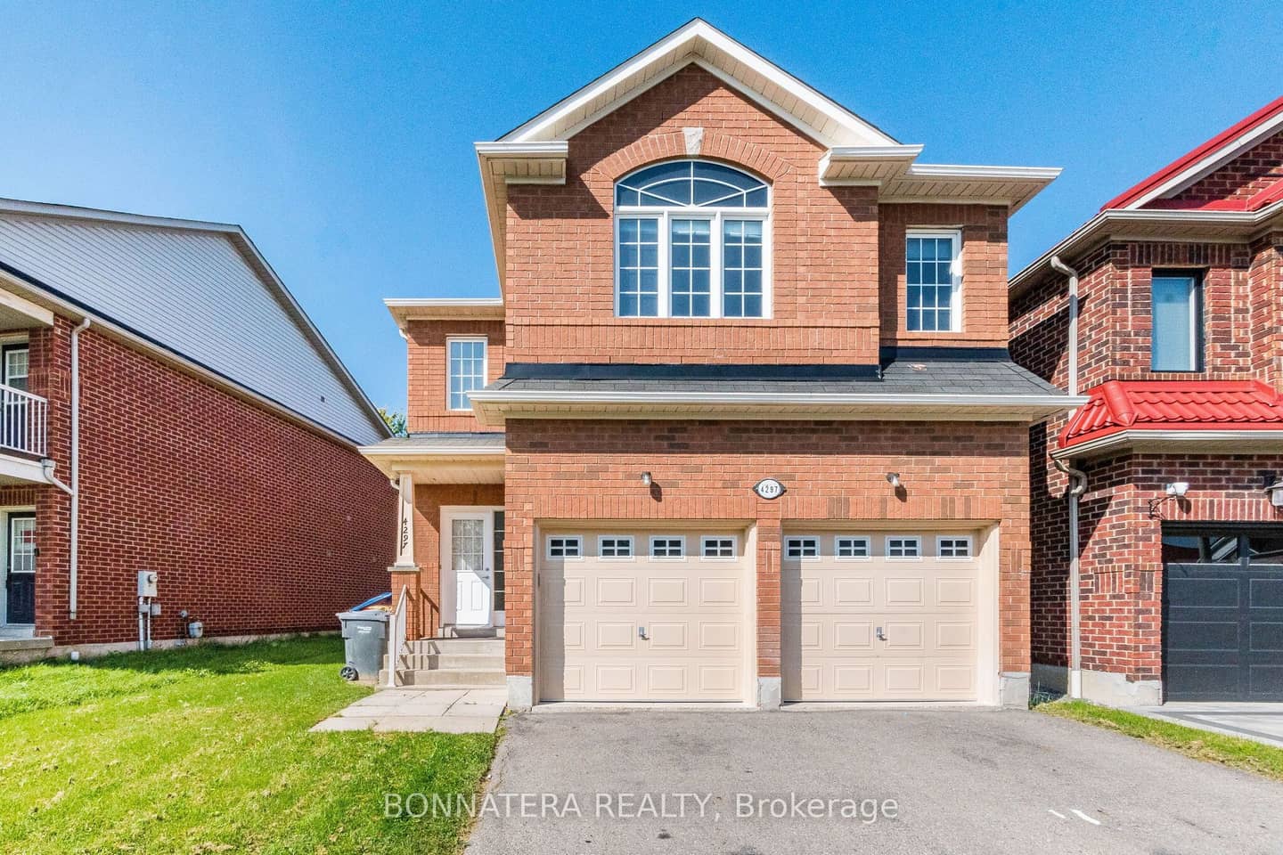 4297 Guildwood Way, Mississauga, ON L5R 0A7