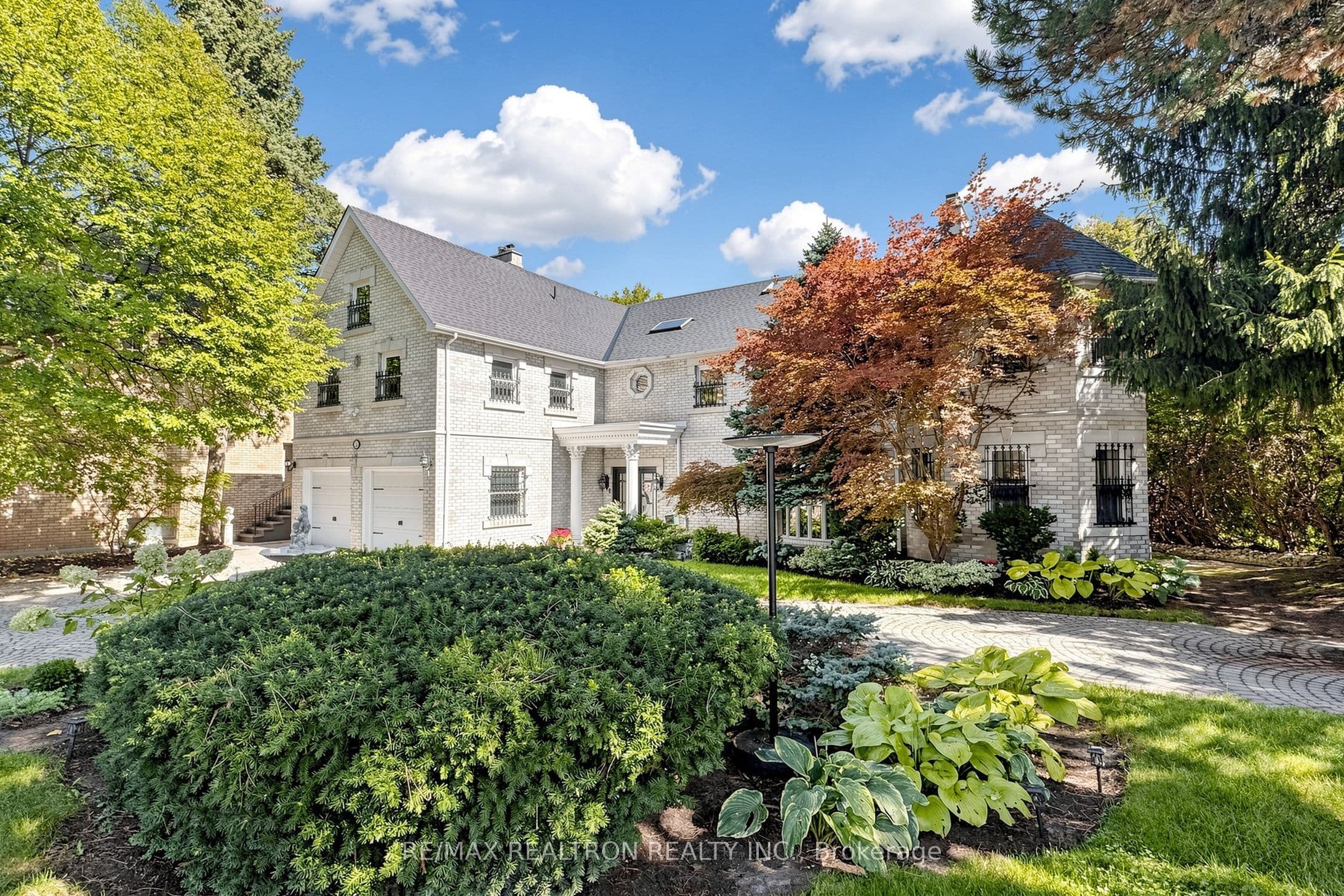 31 Arjay Crescent, Toronto, ON M2L 1C6