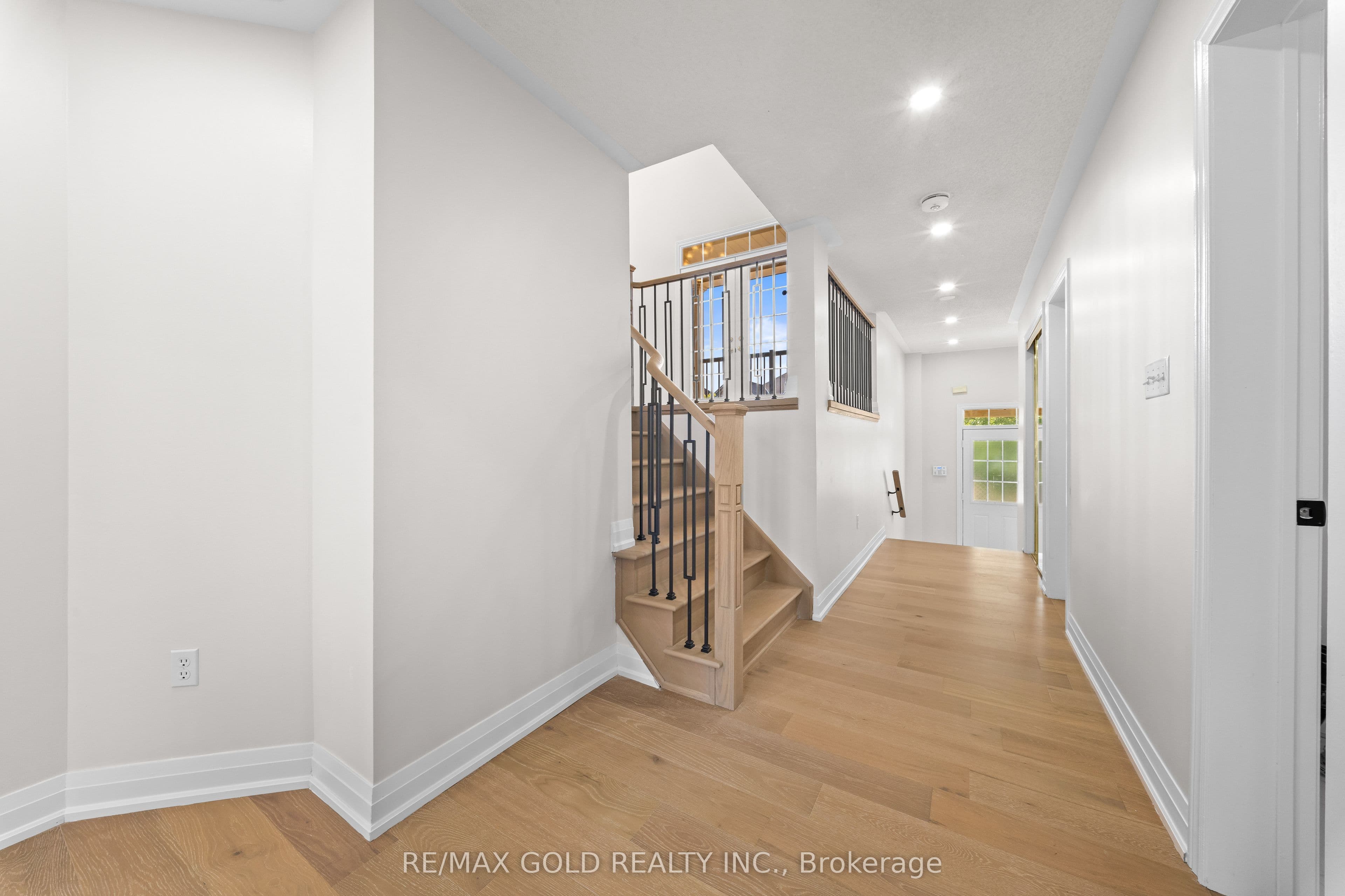 3 Tan Lane, Brampton, ON L6P 0Z9