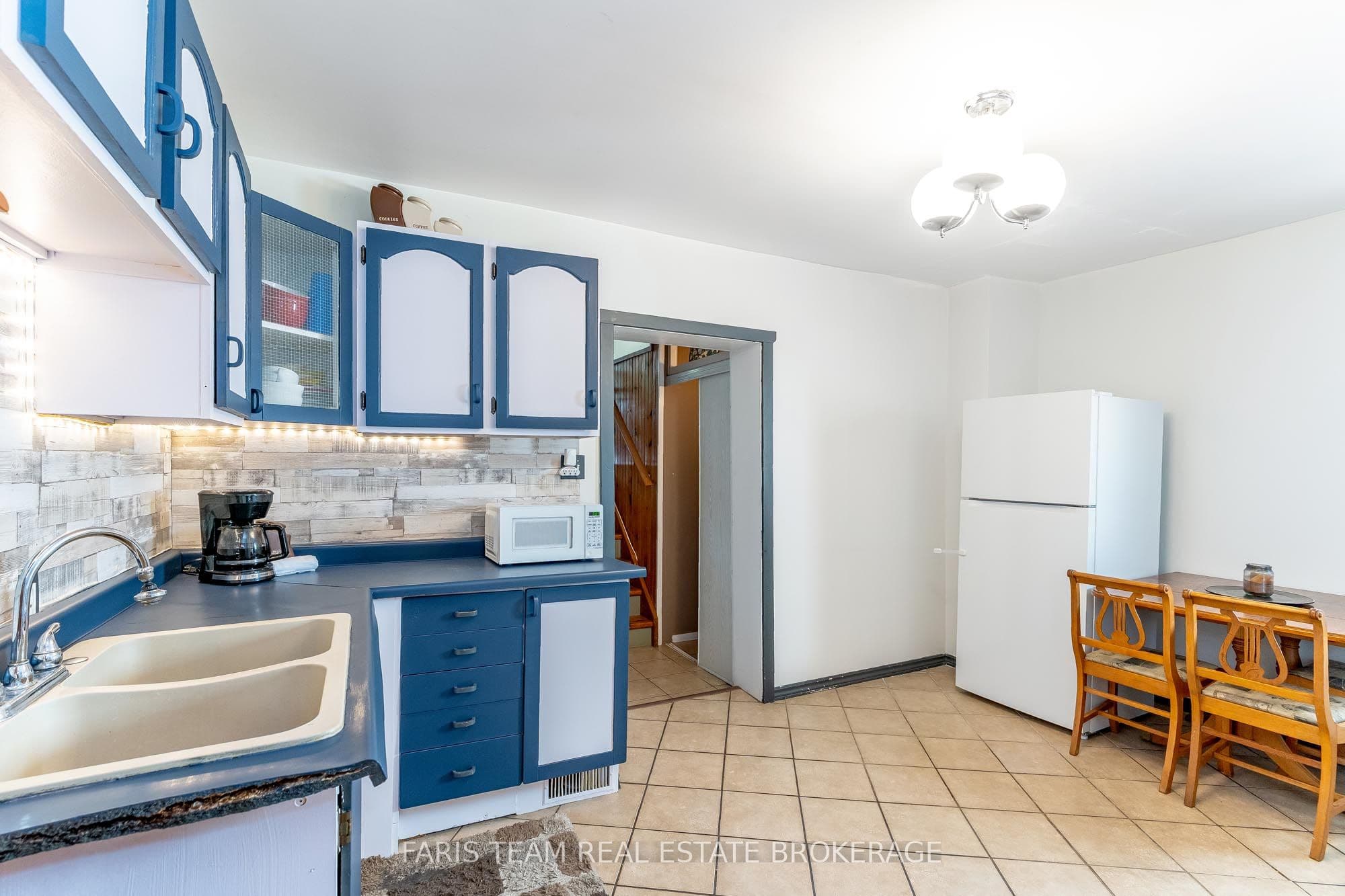 390 Mildred Street, Midland, ON L4R 3R6