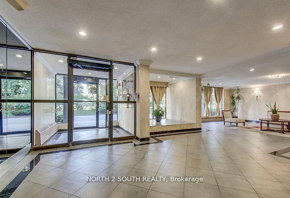 175 Hilda Avenue 511, Toronto, ON M2M 1V8