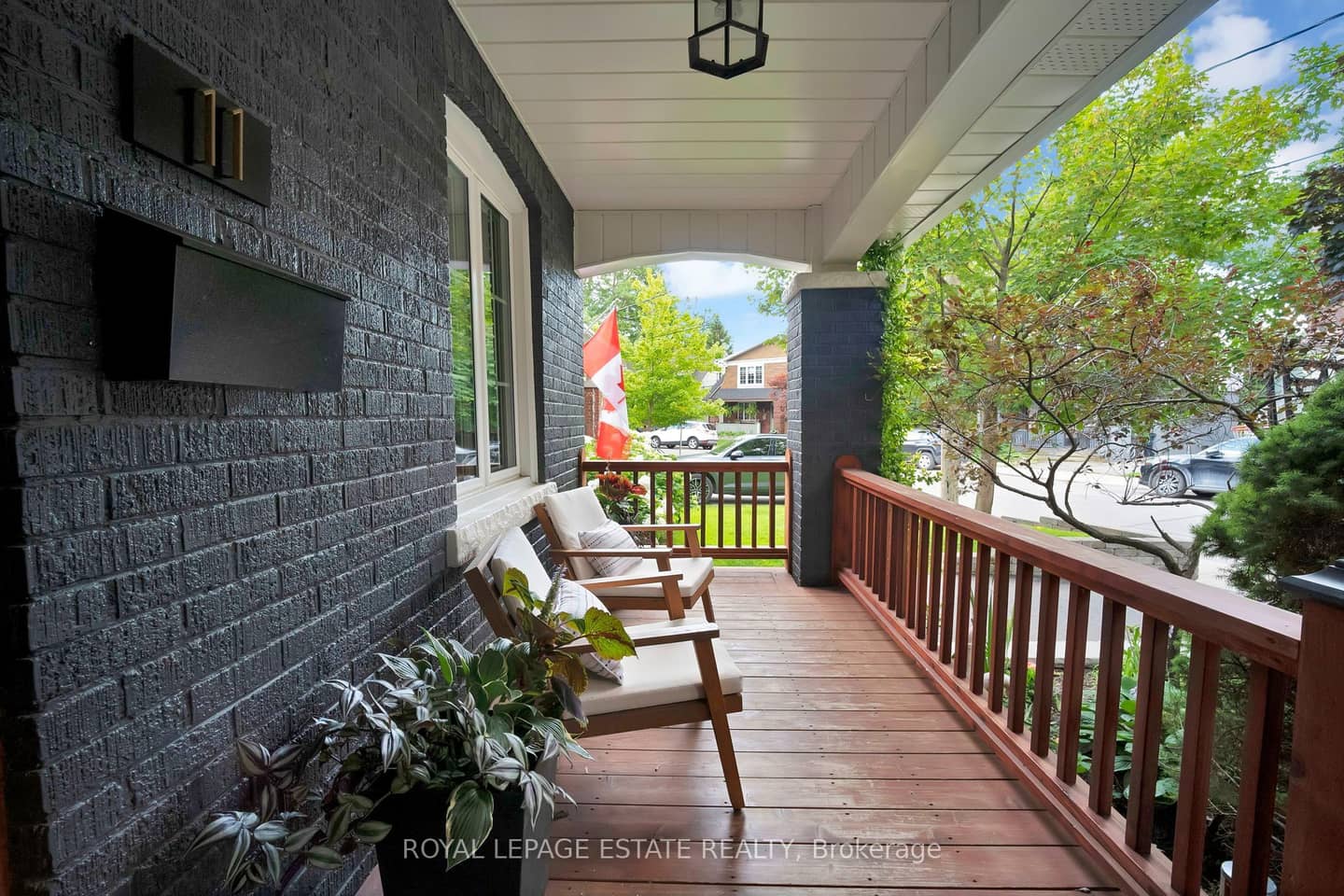11 Hemlock Avenue, Toronto, ON M4L 3E9