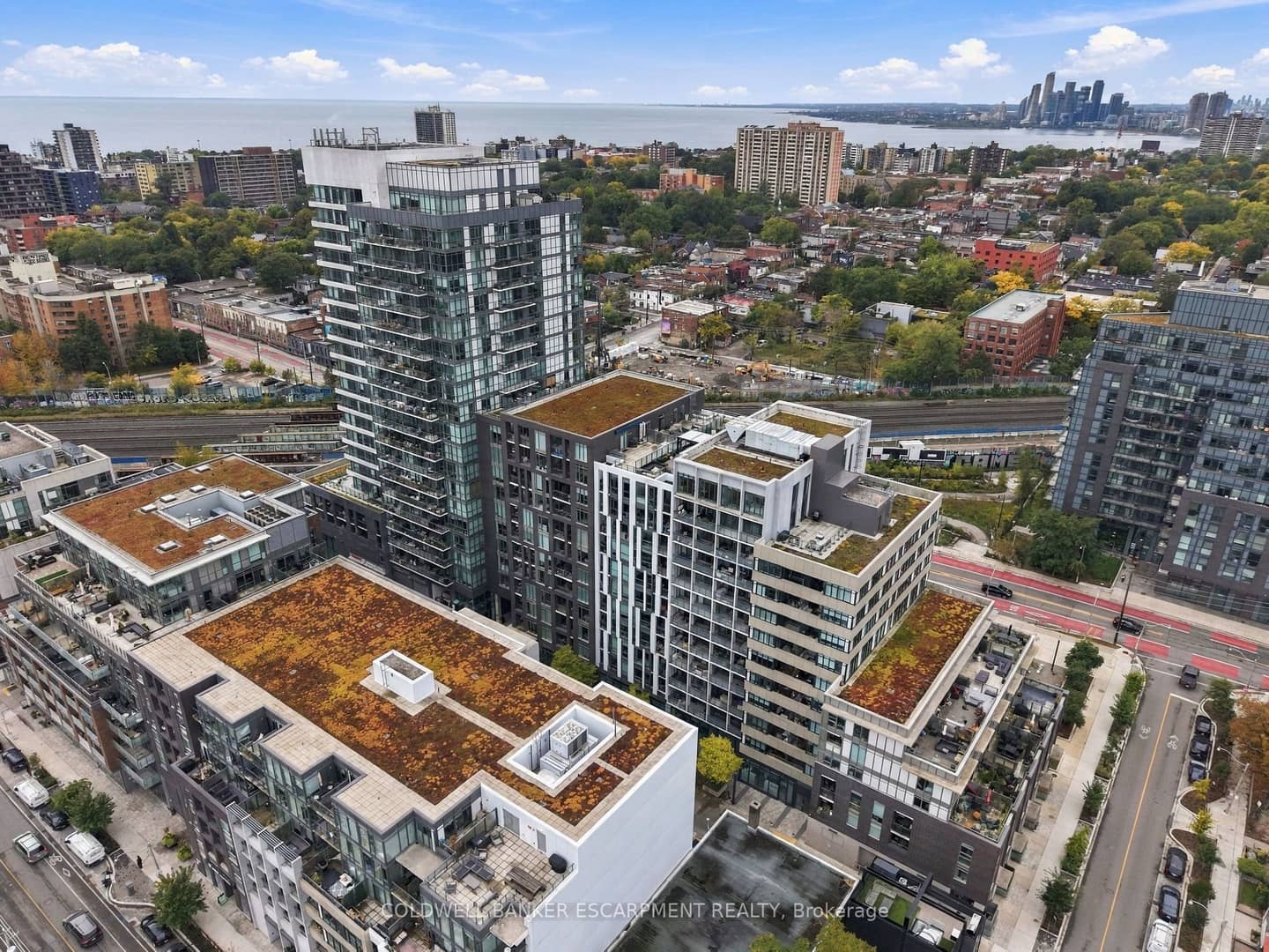 20 Minowan Miikan Lane 628, Toronto, ON M6J 0E5