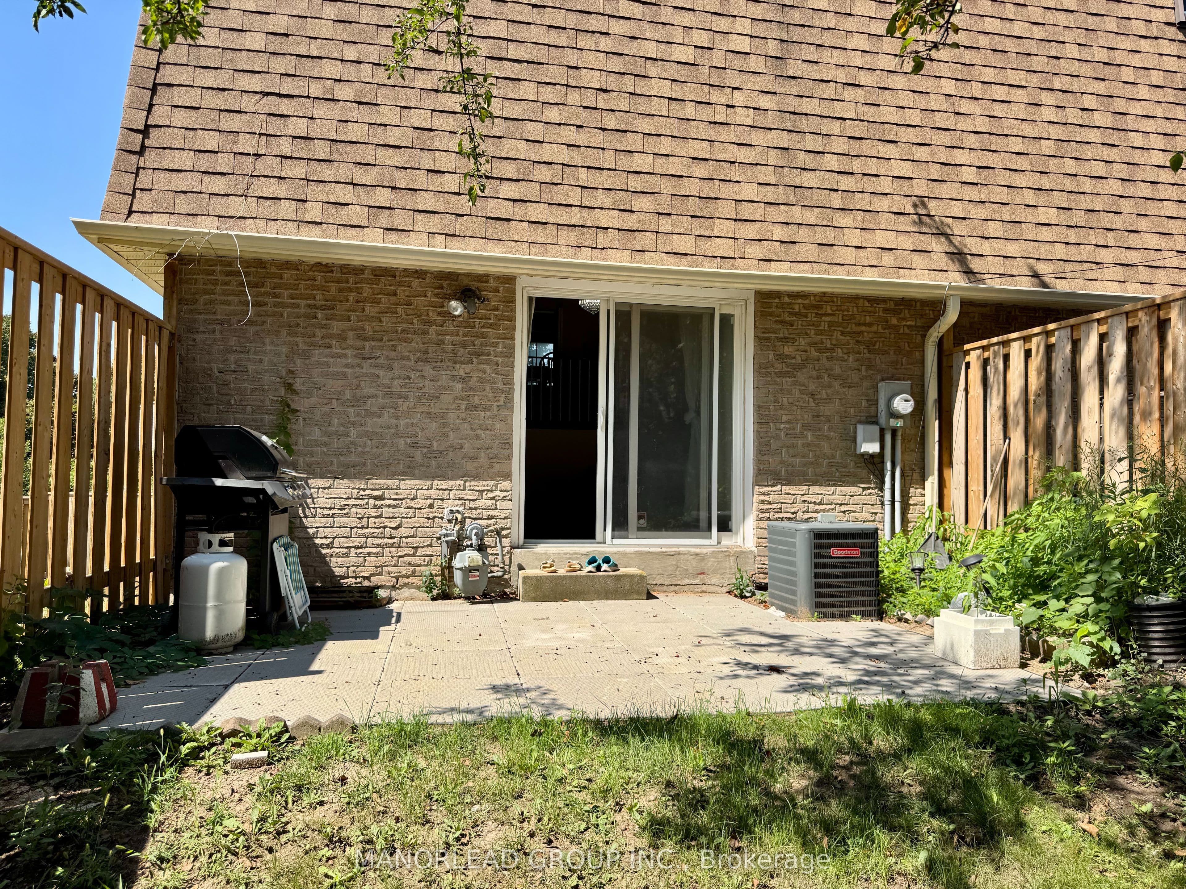 121 L'Amoreaux Drive 31, Toronto, ON M1W 2J9