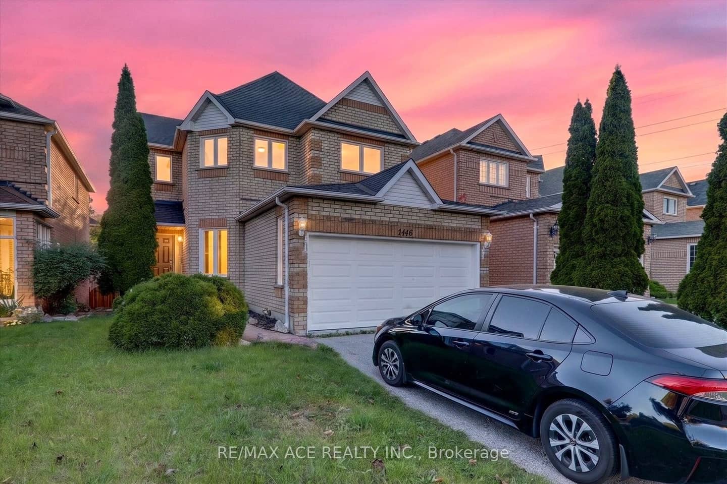 1446 Sandhurst Crescent, Pickering, ON L1V 6Y8