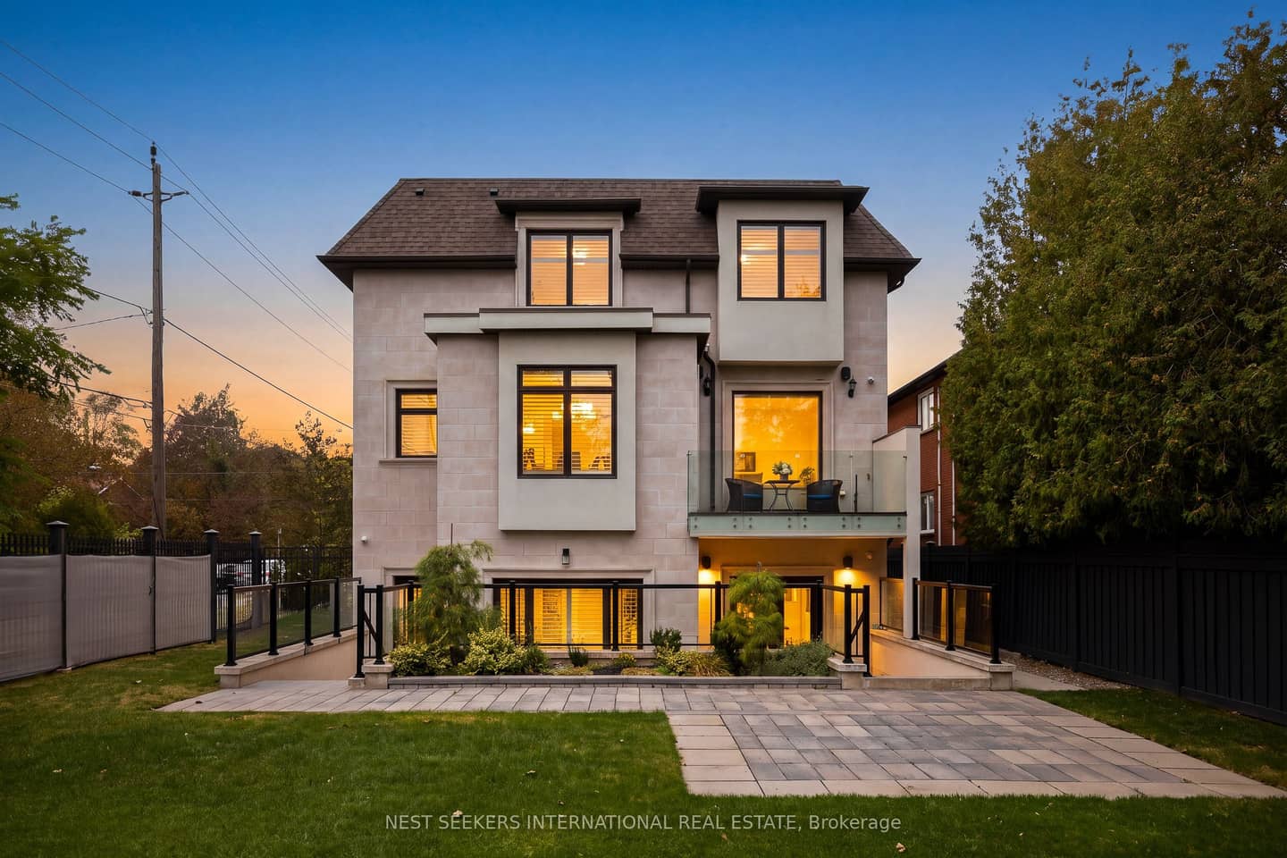 111 Codsell Avenue, Toronto, ON M3H 3W2