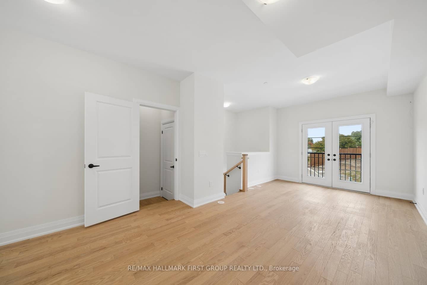 11 Marret Lane, Clarington, ON L1B 0X2