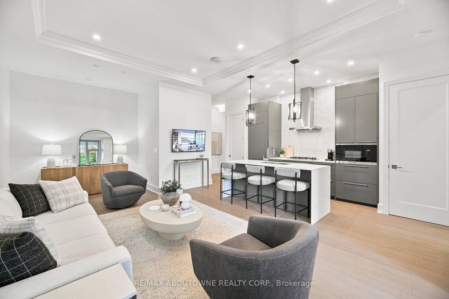 1441 ELGIN Street 106, Burlington, ON L7S 1E6