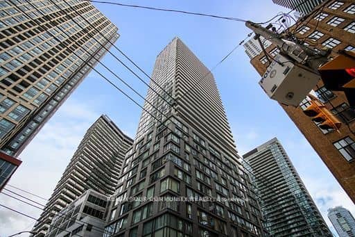 101 PETER Street 602, Toronto, ON M5V 0G6