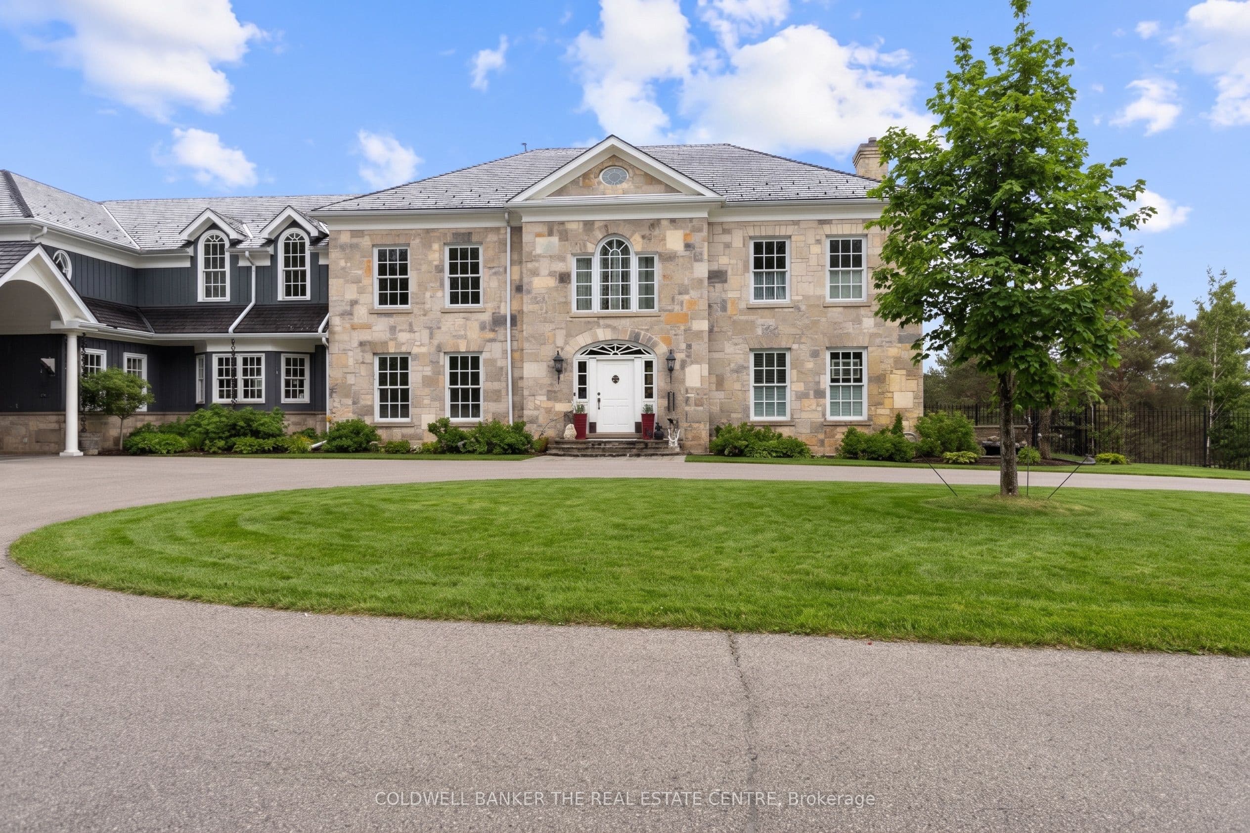 14571 Warden Avenue, Whitchurch-Stouffville, ON L4A 3V7