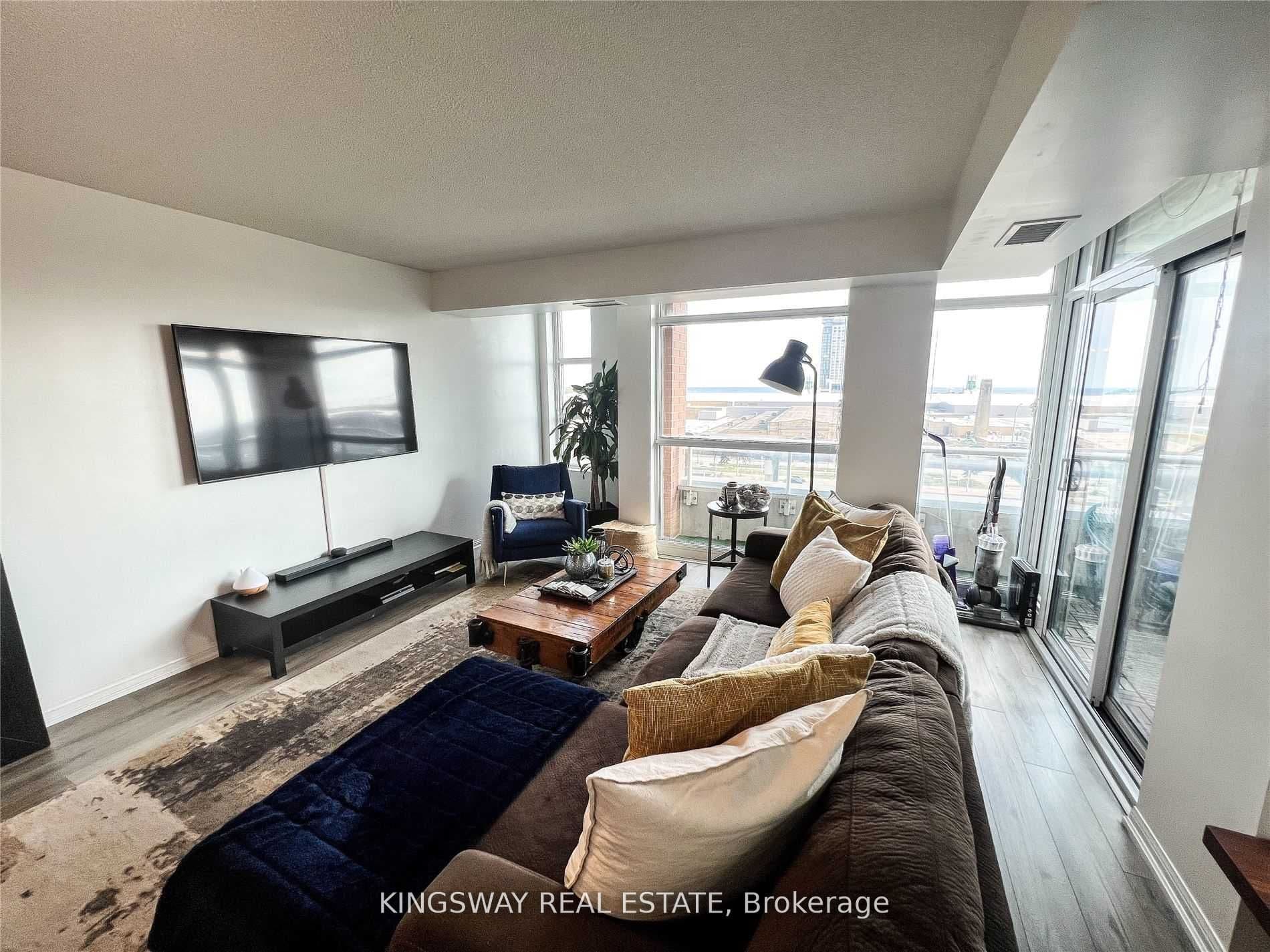 65 East Liberty Street 805, Toronto, ON M6K 3R2