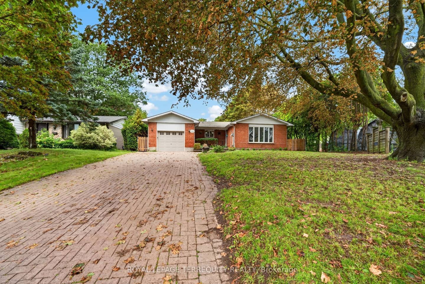 134 Switzer Drive, Oshawa, ON L1G 3J7