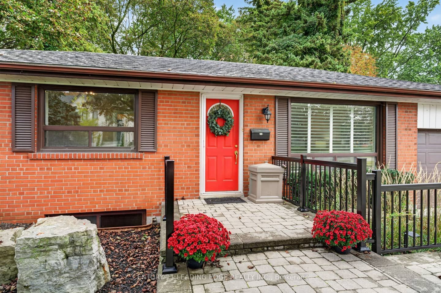 433 Brownfield Gardens, Toronto, ON M1C 2Y7