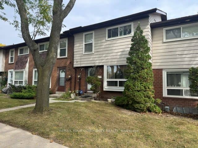 12 Jacques Lane, Ajax, ON L1S 3L4