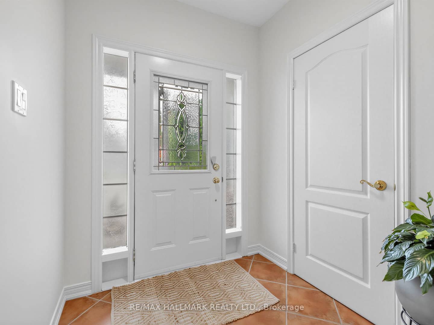 849 Joe Persechini Drive, Newmarket, ON L3X 2V1