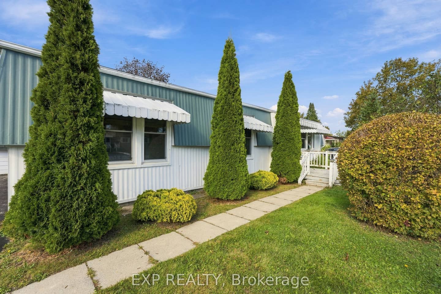 139 Roxanna Drive, Georgina, ON L0E 1R0
