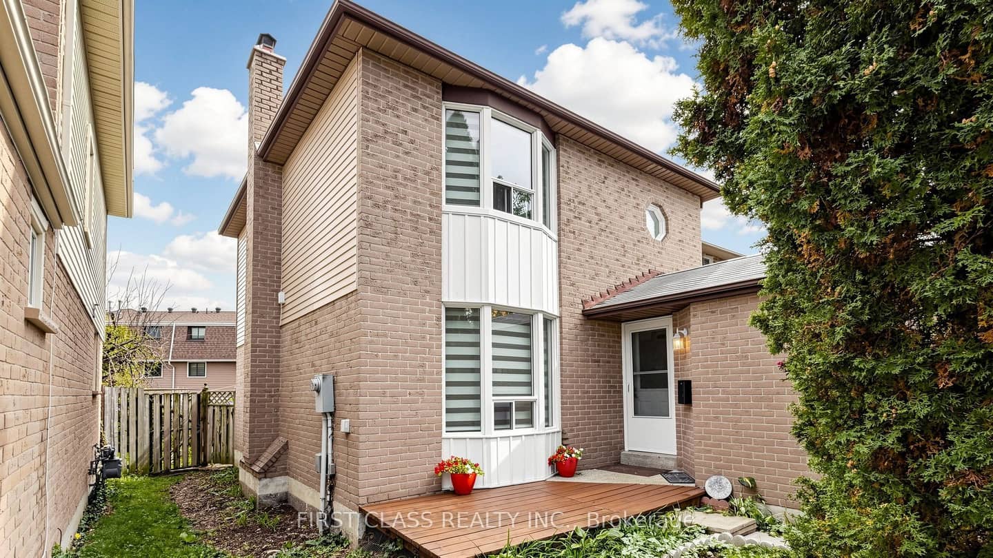 34 Mayberry Court, Brampton, ON L6S 5B1