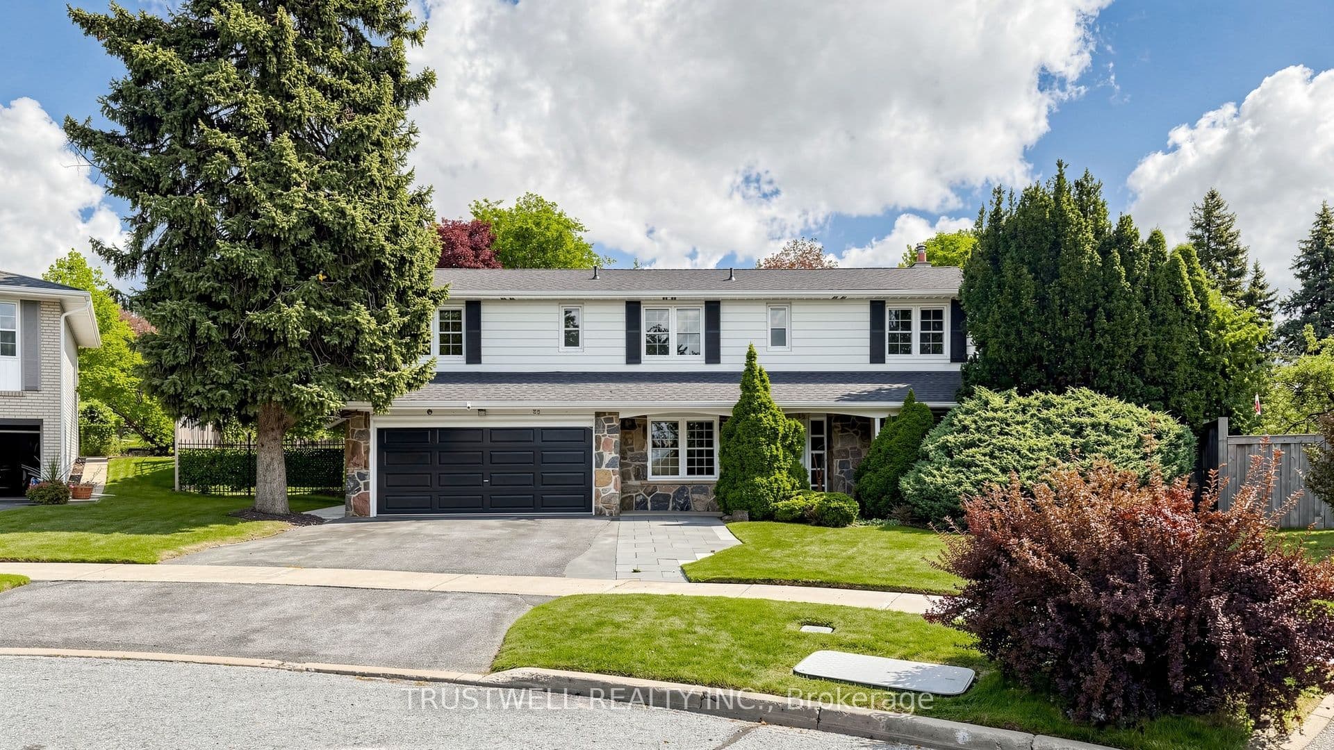 23 Shawfield Crescent, Toronto, ON M3A 1R9