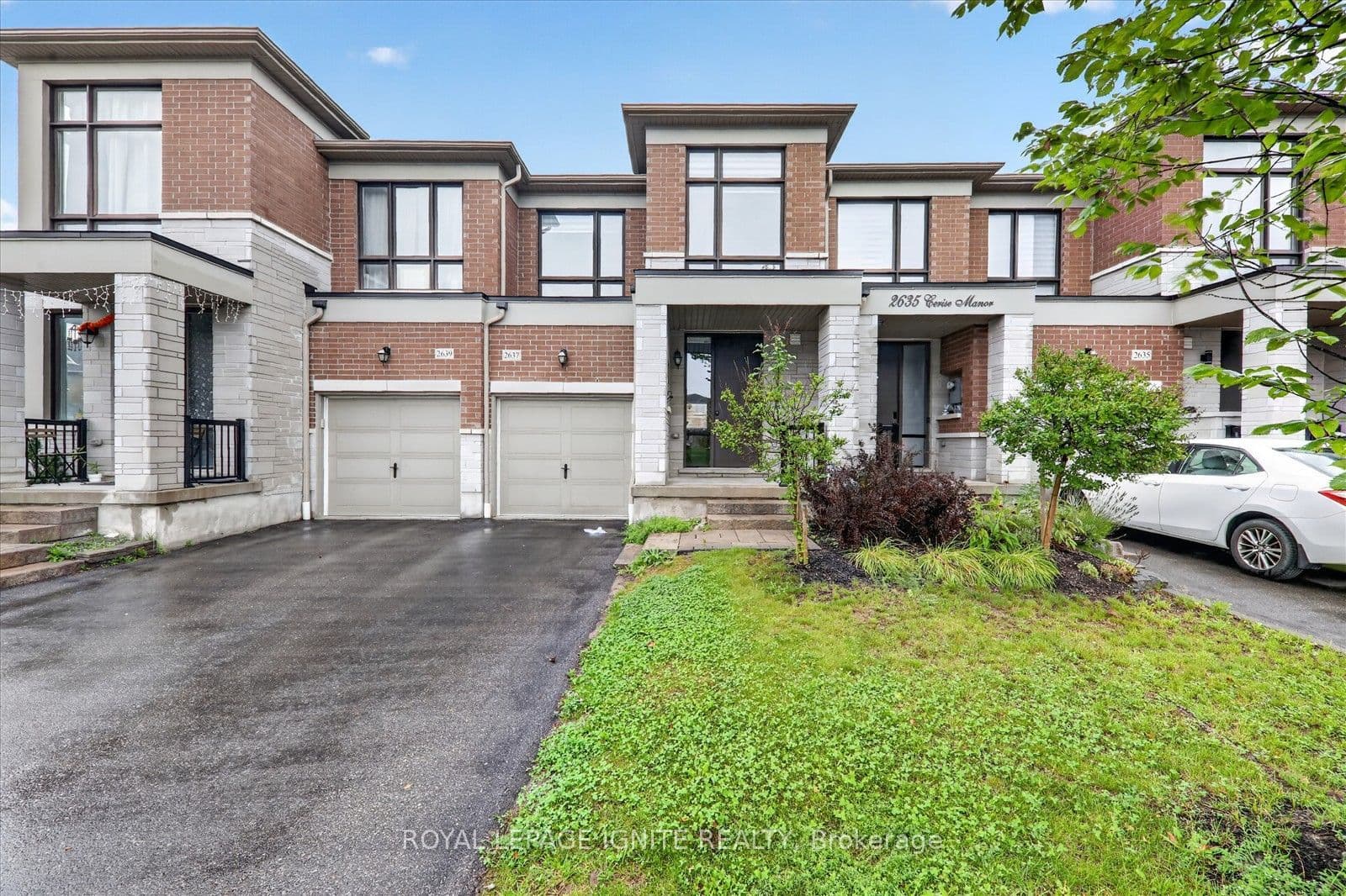 2637 Cerise Manor Court, Pickering, ON L1X 0G8