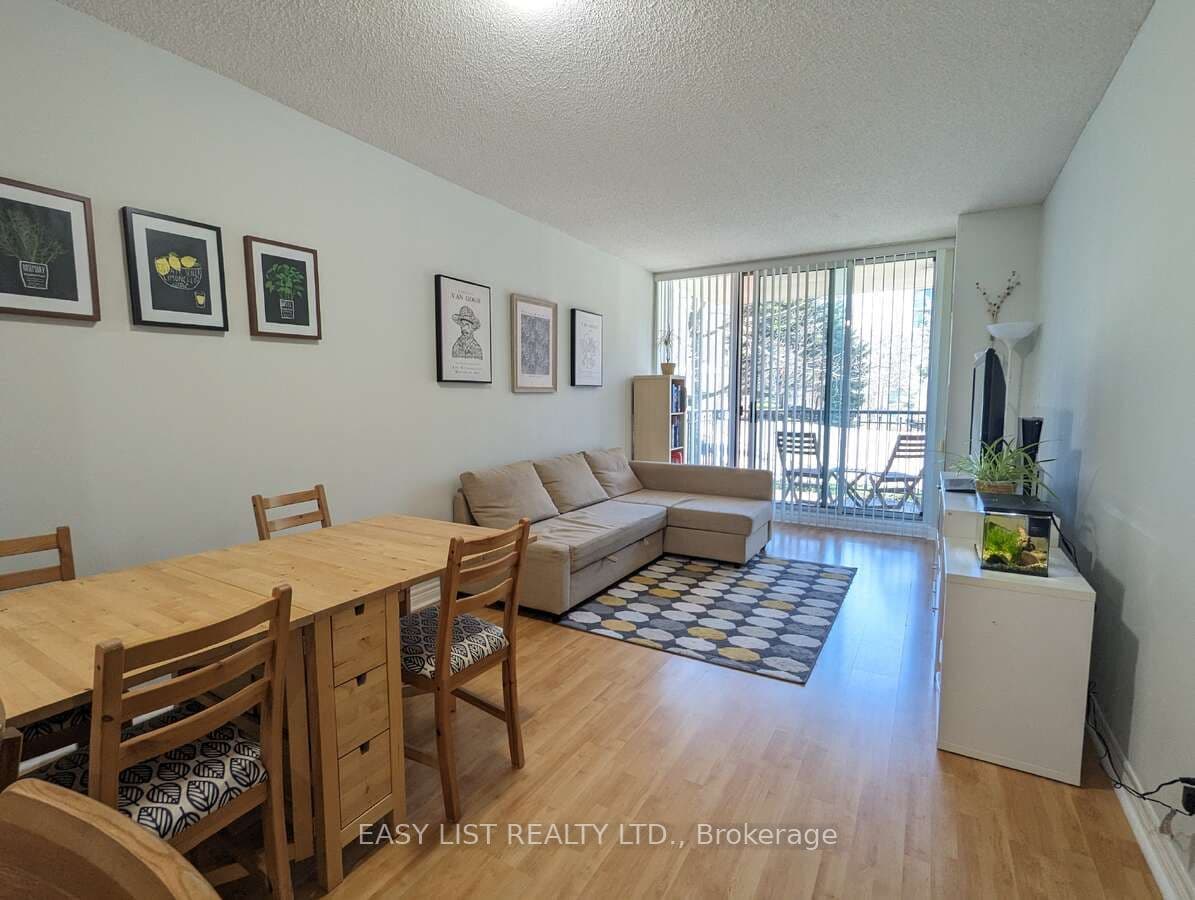 38 William Carson Crescent 222, Toronto, ON M2P 2H2