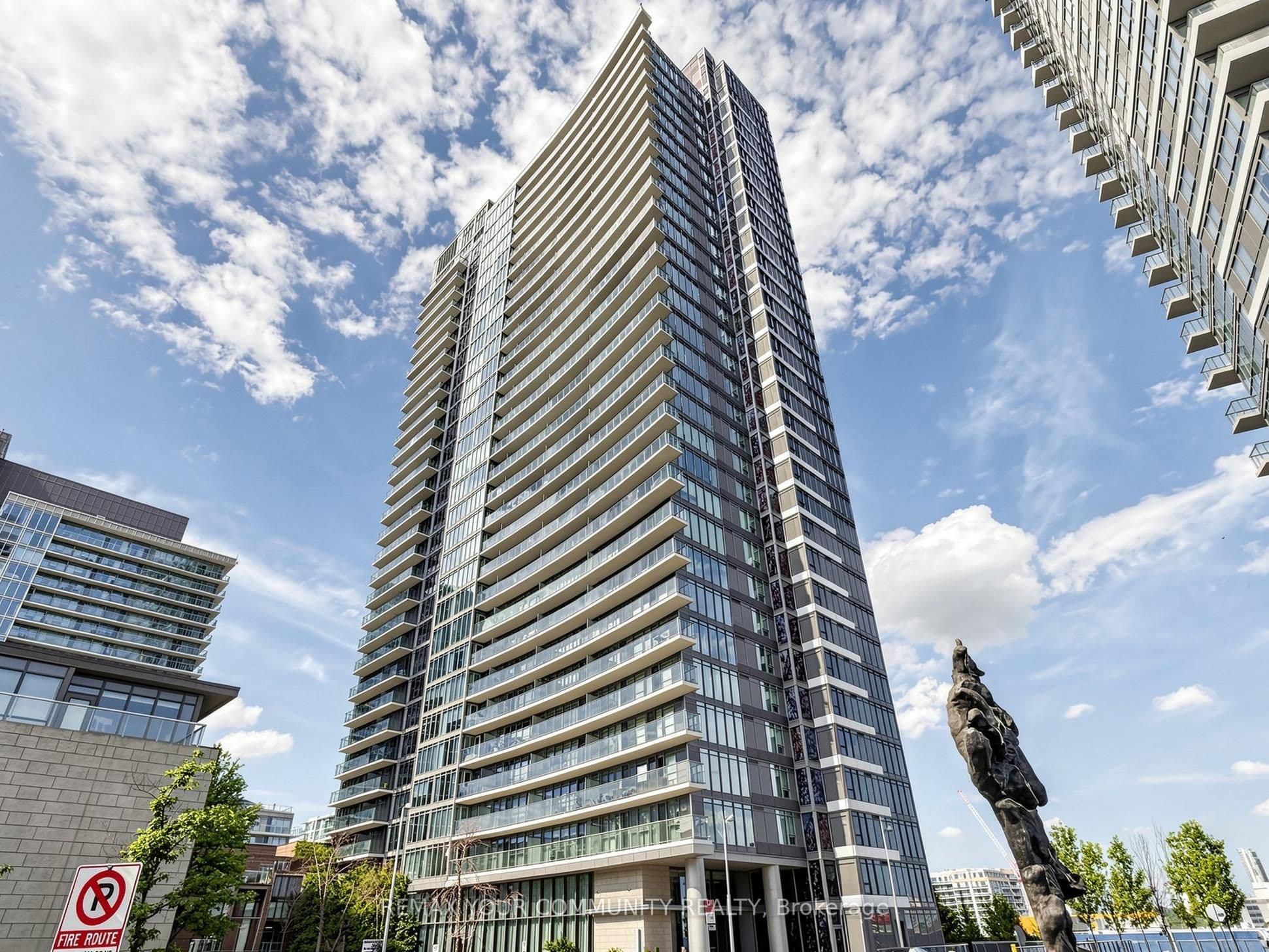 121 Mcmahon Drive 3302, Toronto, ON M2K 0C1