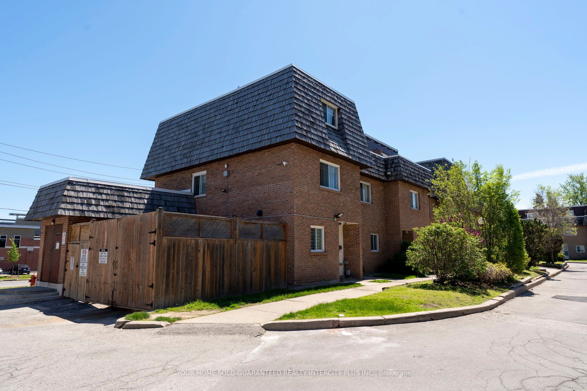 10 Rodda Boulevard 91, Toronto, ON M1E 2Z6