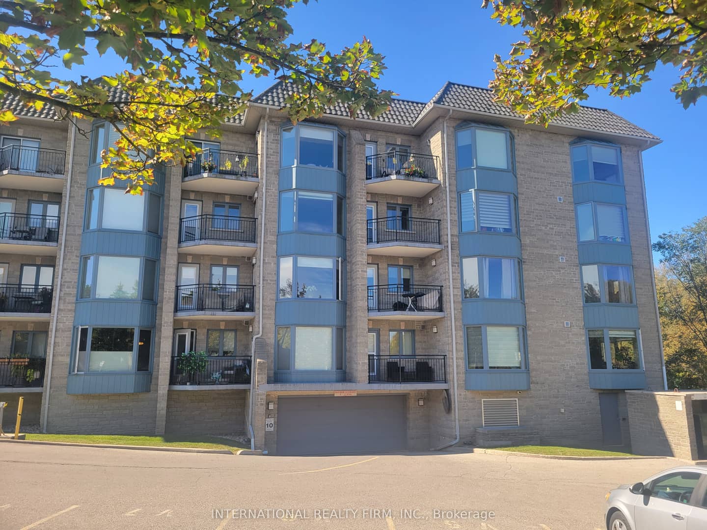 85 Wellington Street W 310, Aurora, ON L4G 2P2
