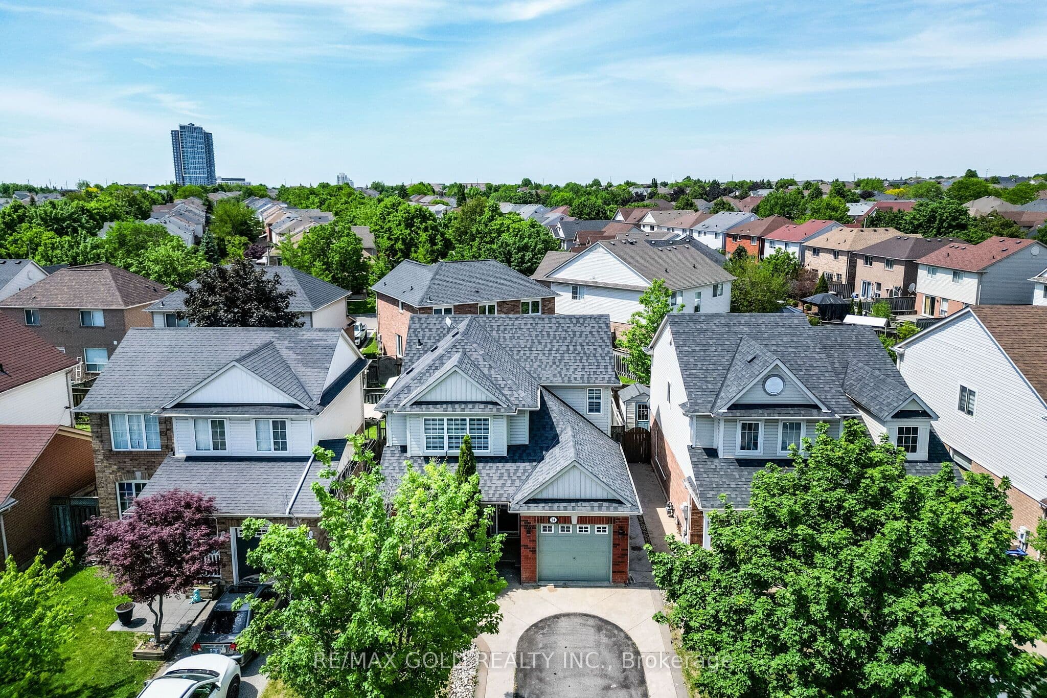 34 Worthington Avenue, Brampton, ON L7A 1M9
