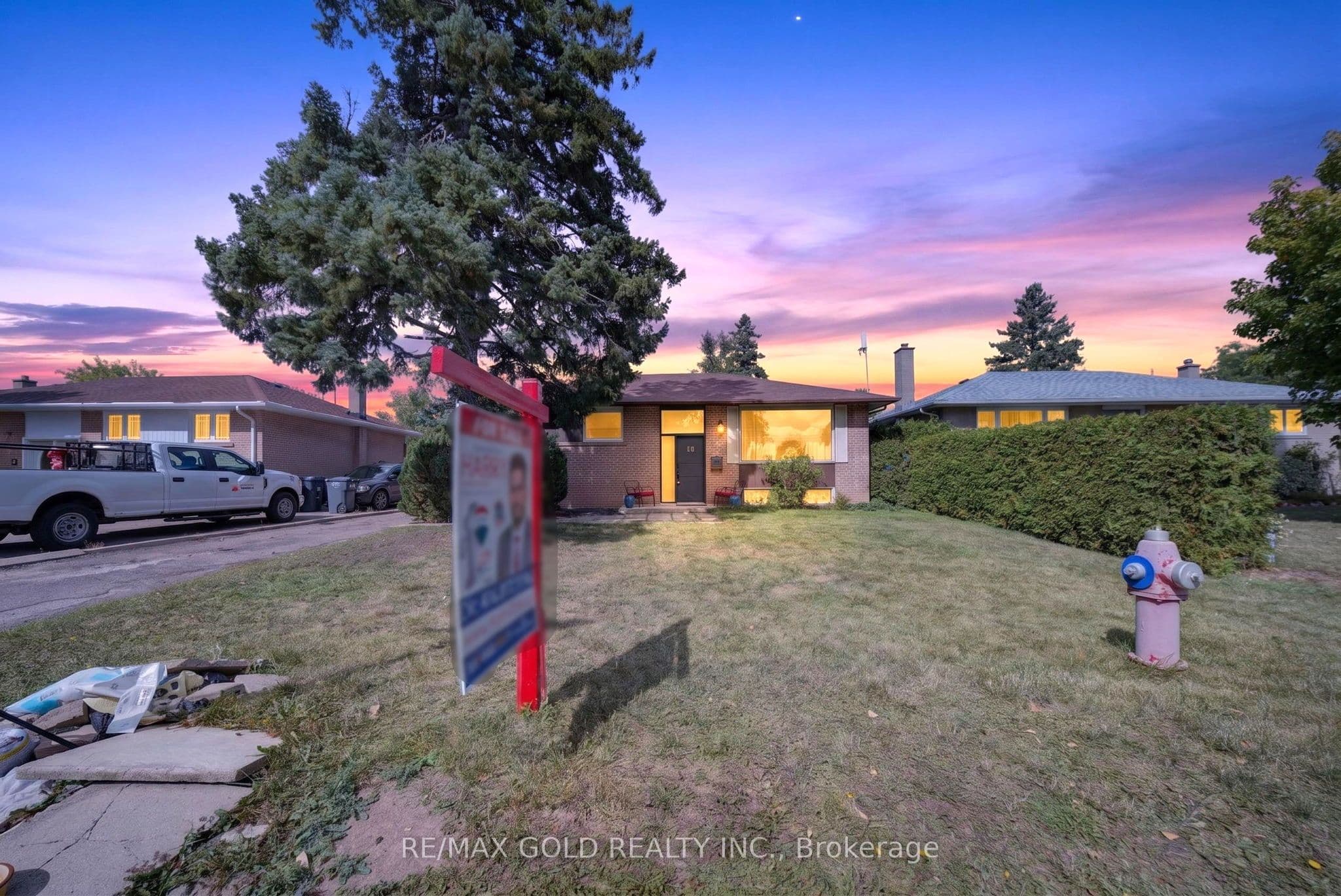 12 Alexandria Crescent, Brampton, ON L6T 1N3