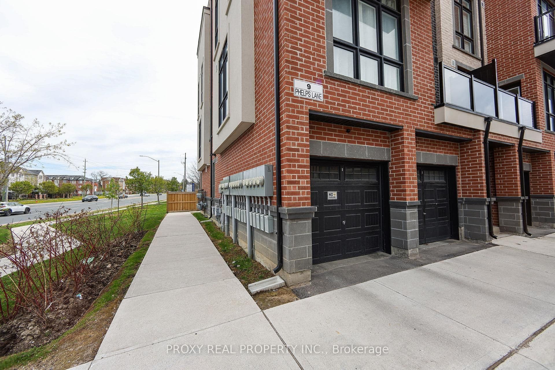 9 Phelps Lane 18, Richmond Hill, ON L4E 1J4