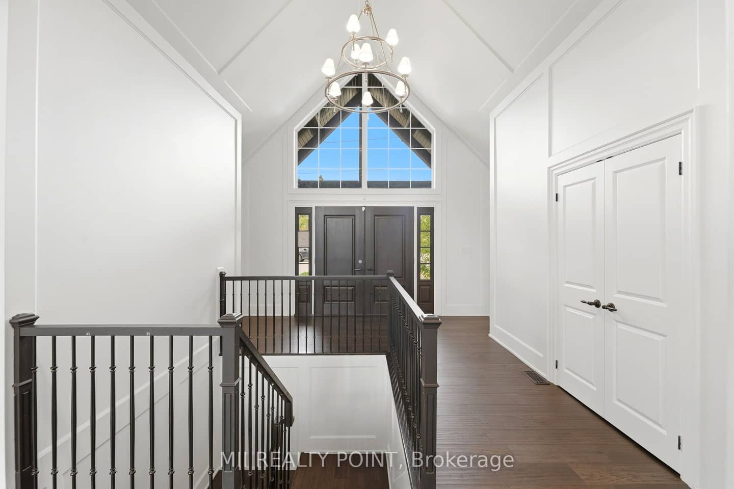 881 Danforth Place, Burlington, ON L7T 1S1