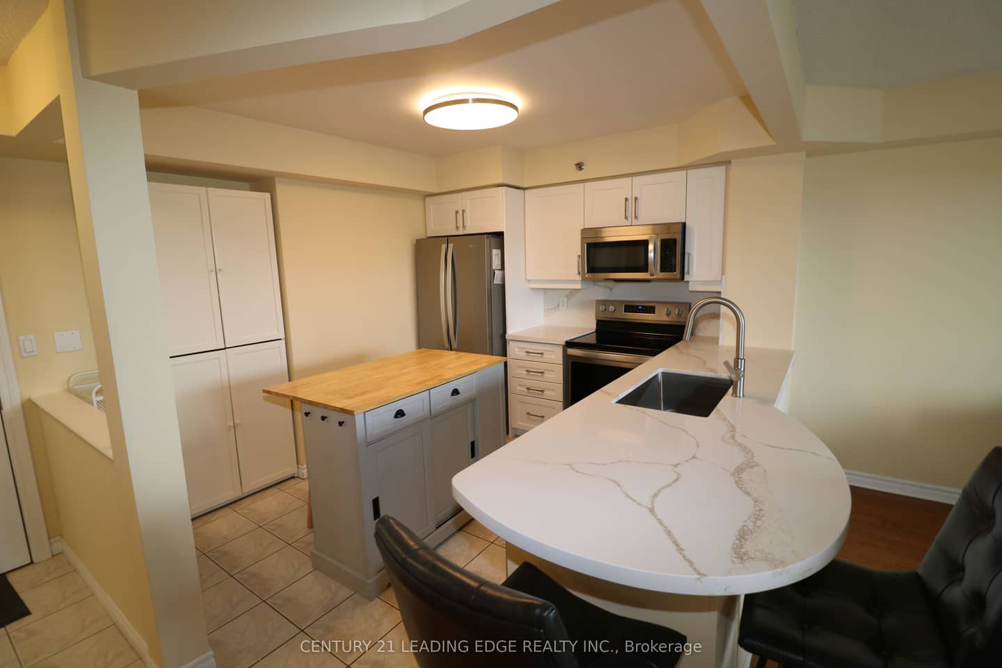 4640 Kimbermount Avenue 305, Mississauga, ON L5M 5W6