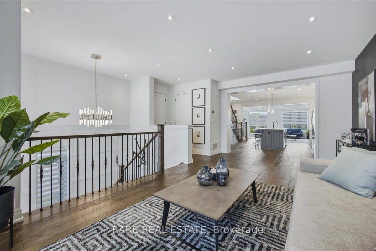 89 William Durie Way, Toronto, ON M2R 0A9