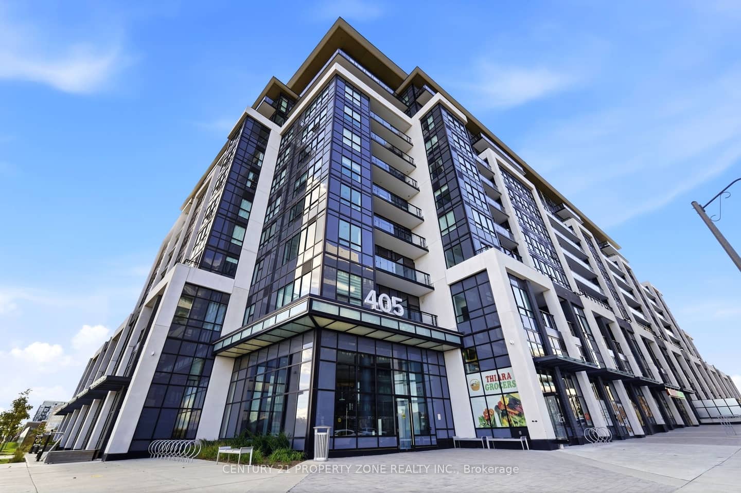 405 Dundas Street W 719, Oakville, ON L6M 4M2