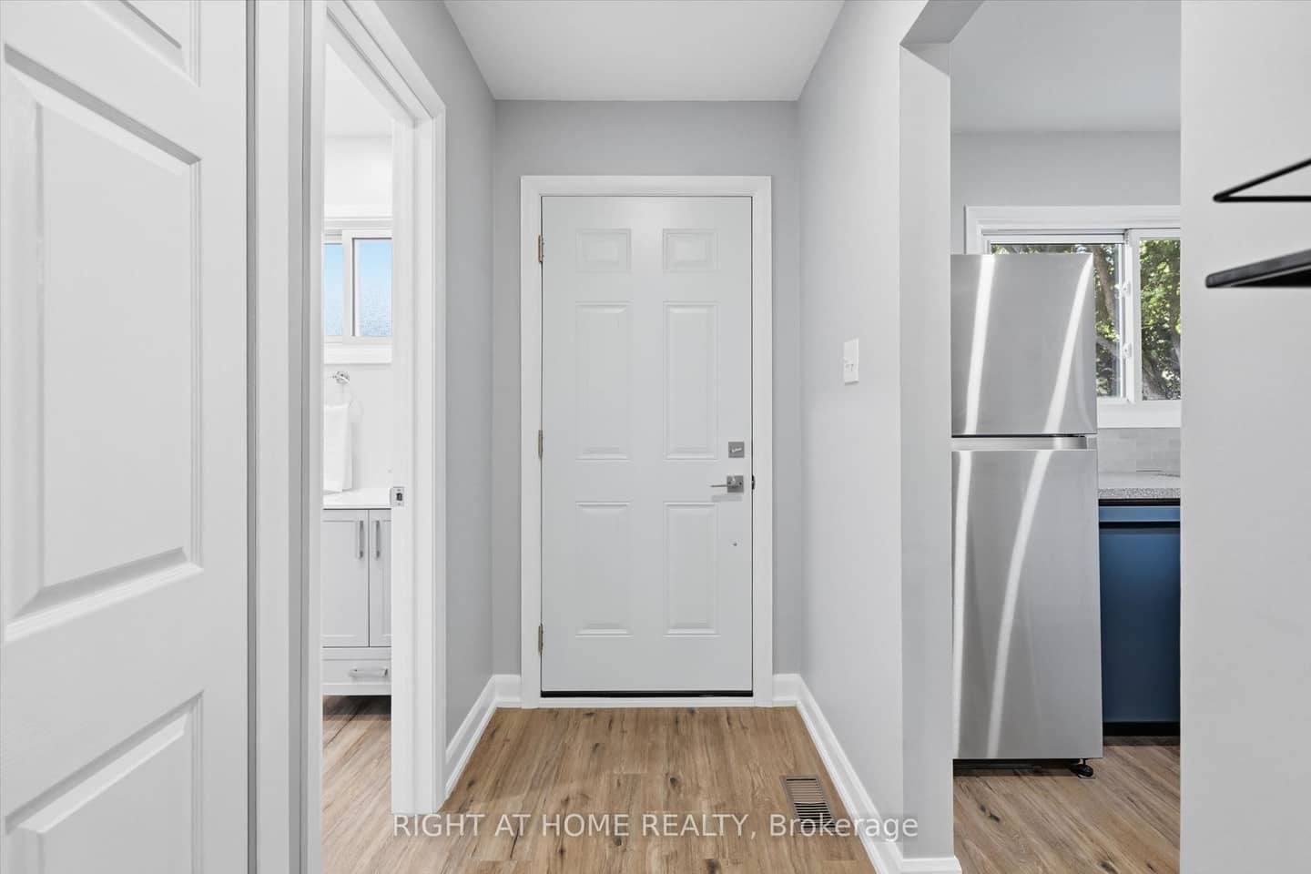 2050 Upper Middle Road 159, Burlington, ON L7P 3R9