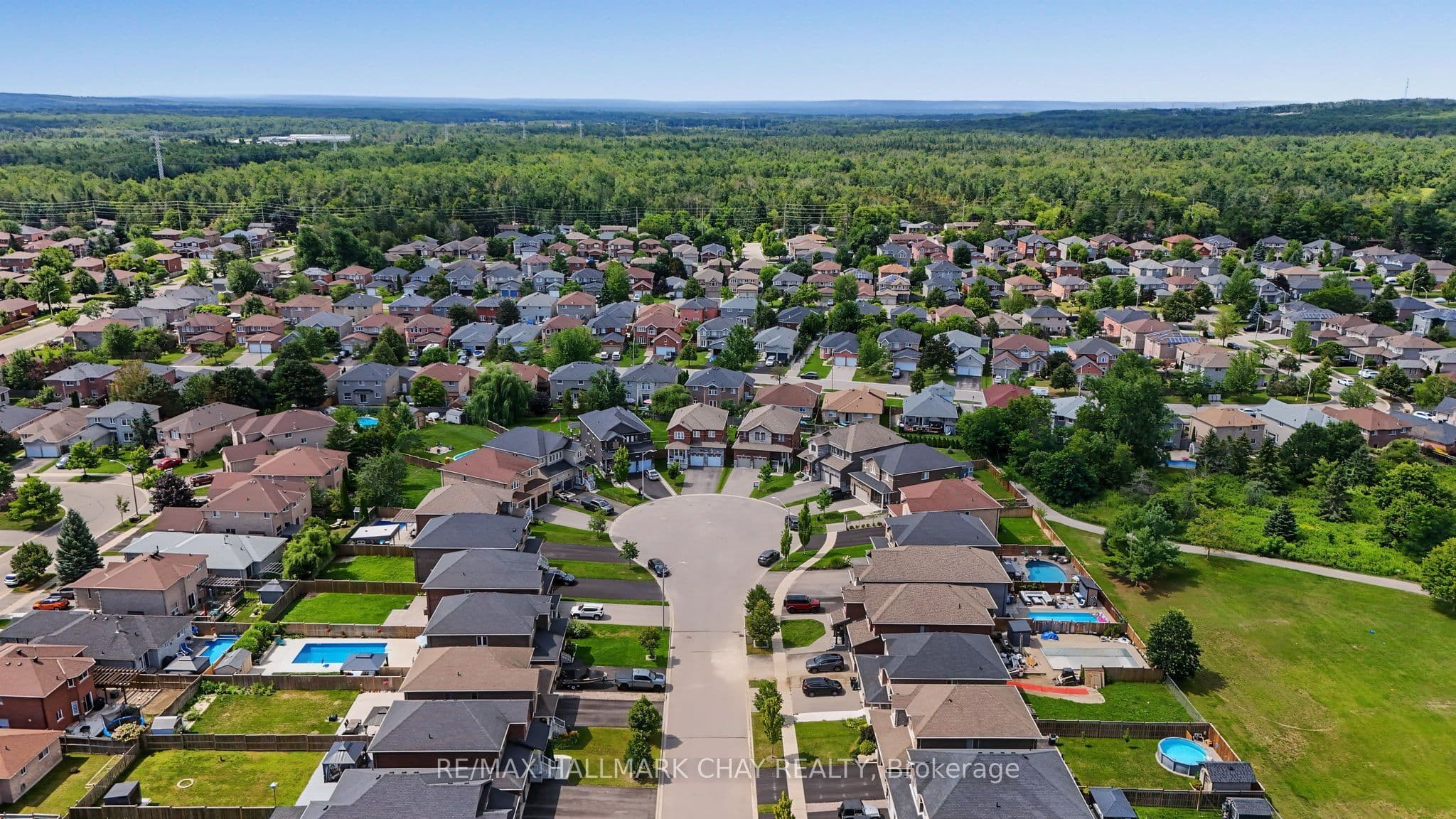 36 Lowry Court, Barrie, ON L4N 7N3