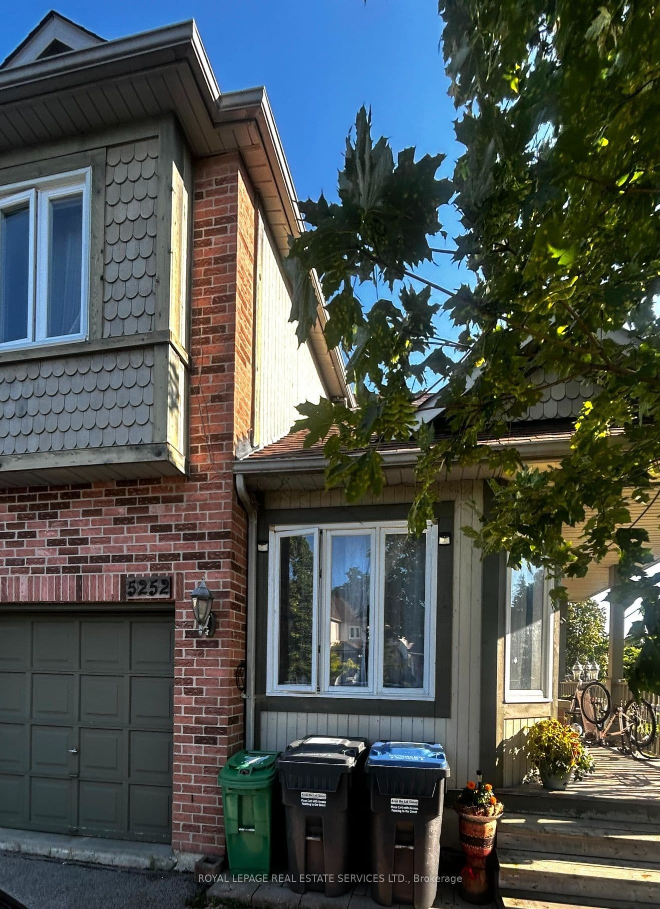 5252 Bushelgrove Circle, Mississauga, ON L5M 6C5