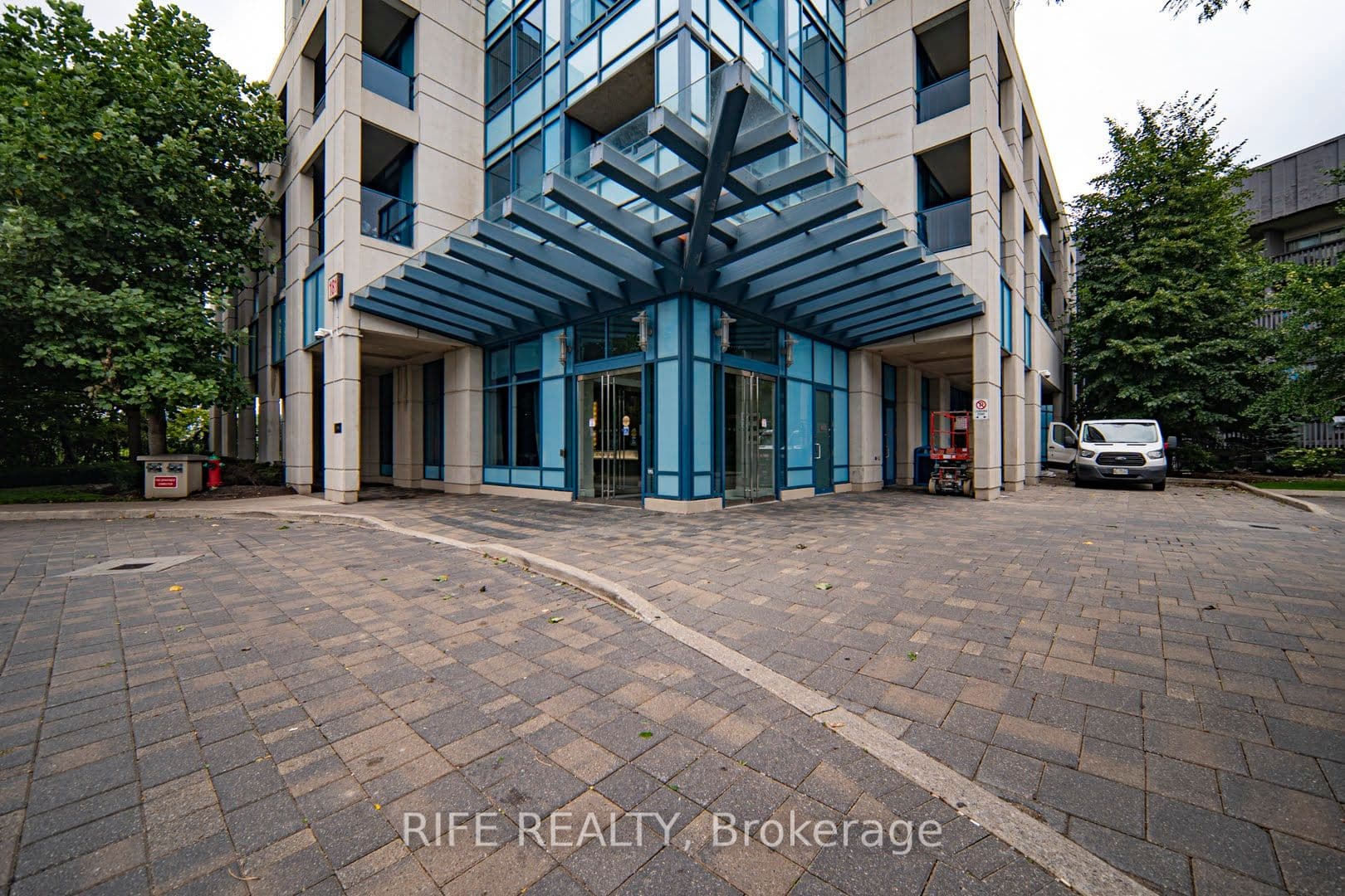 181 Wynford Drive 3301, Toronto, ON M3C 0C6