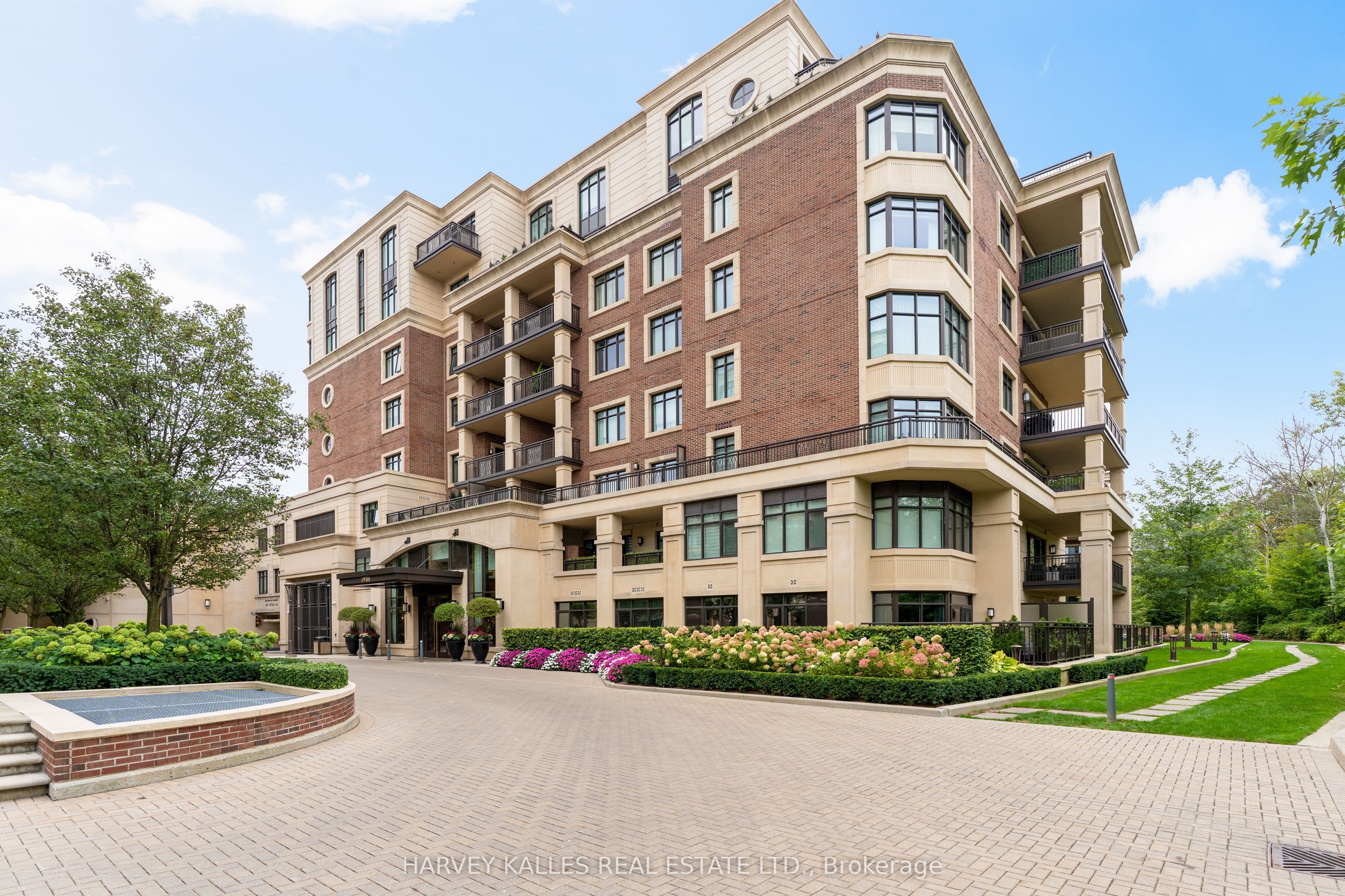 1900 Bayview Avenue 227, Toronto, ON M4G 0A6